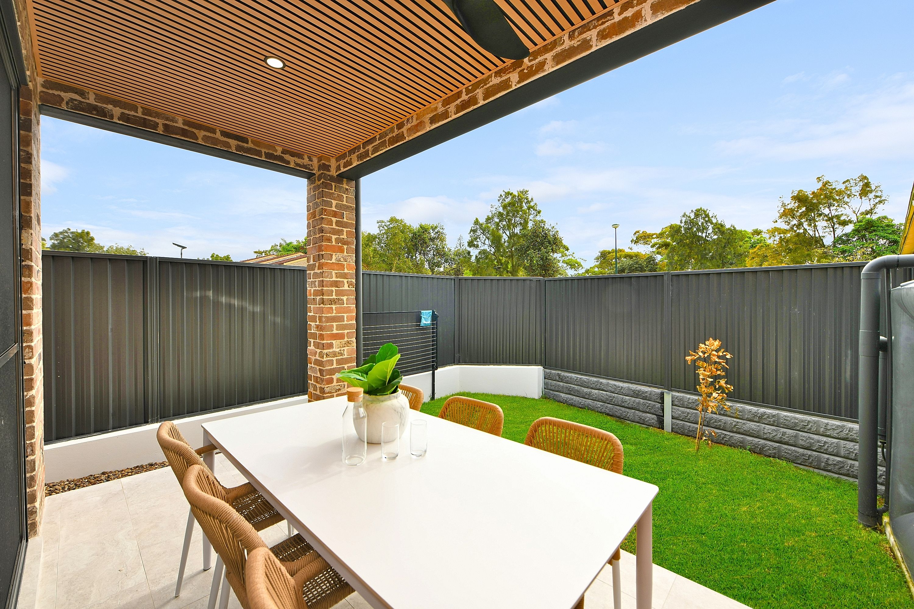 72 Pozieres Avenue — photo 7 of 17