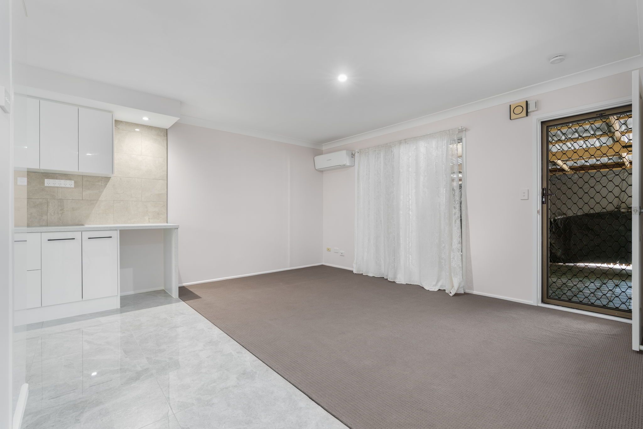 6/3 Bruce Road — photo 4 of 11