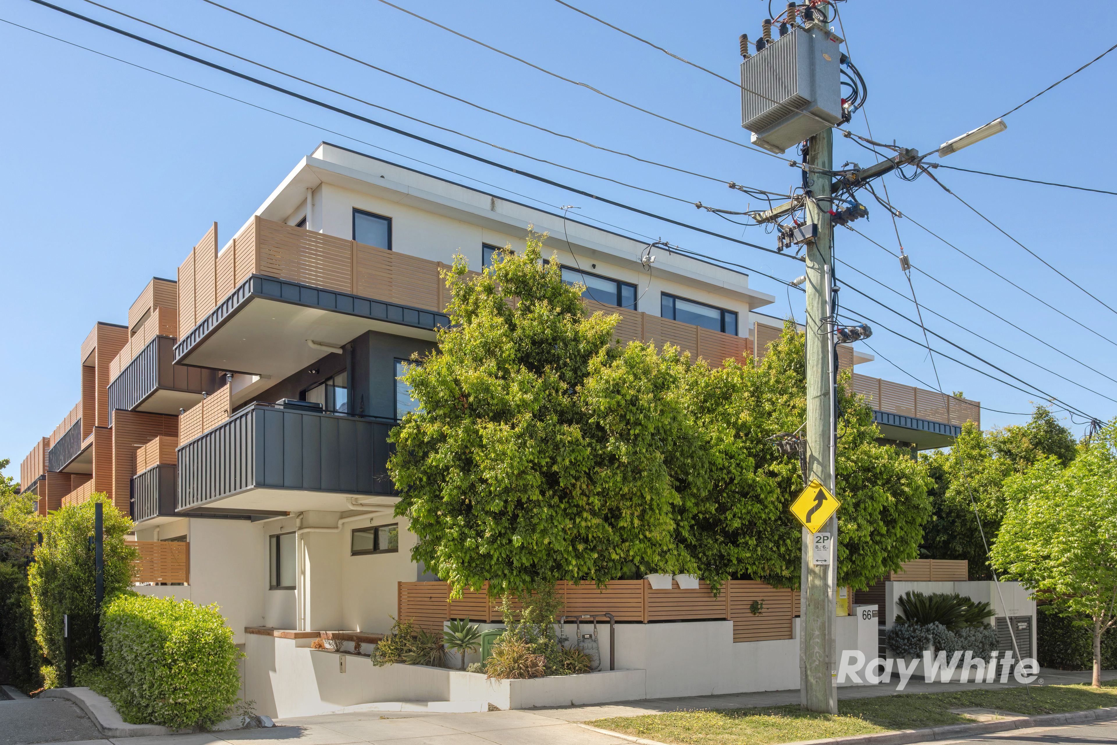 104/66 Bent Street — photo from Ray White Bentleigh