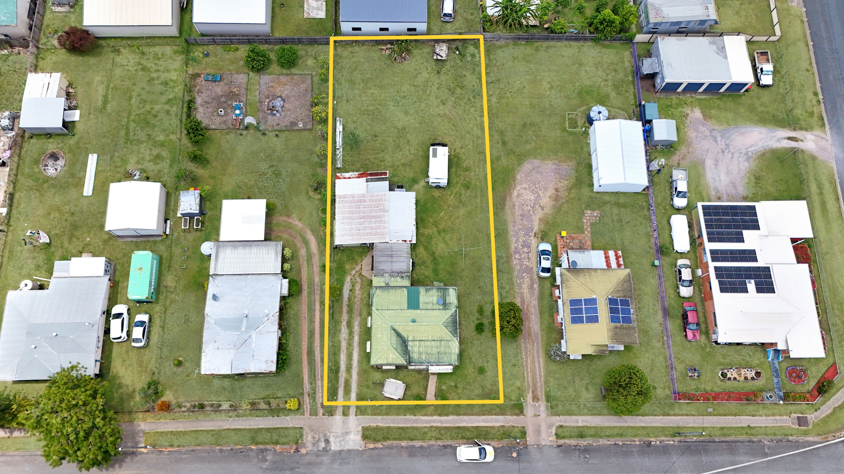 64 Sarina Beach Road, Sarina, QLD 4737