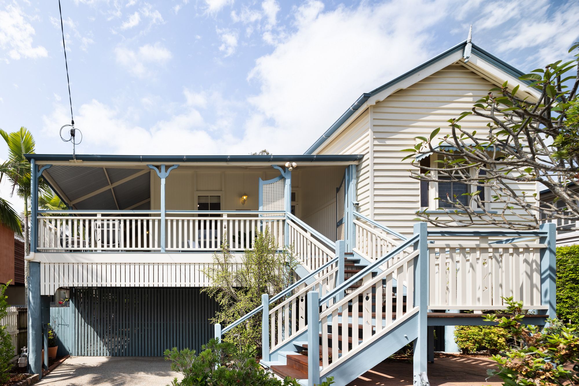 16 Broomfield Street, Taringa QLD 4068