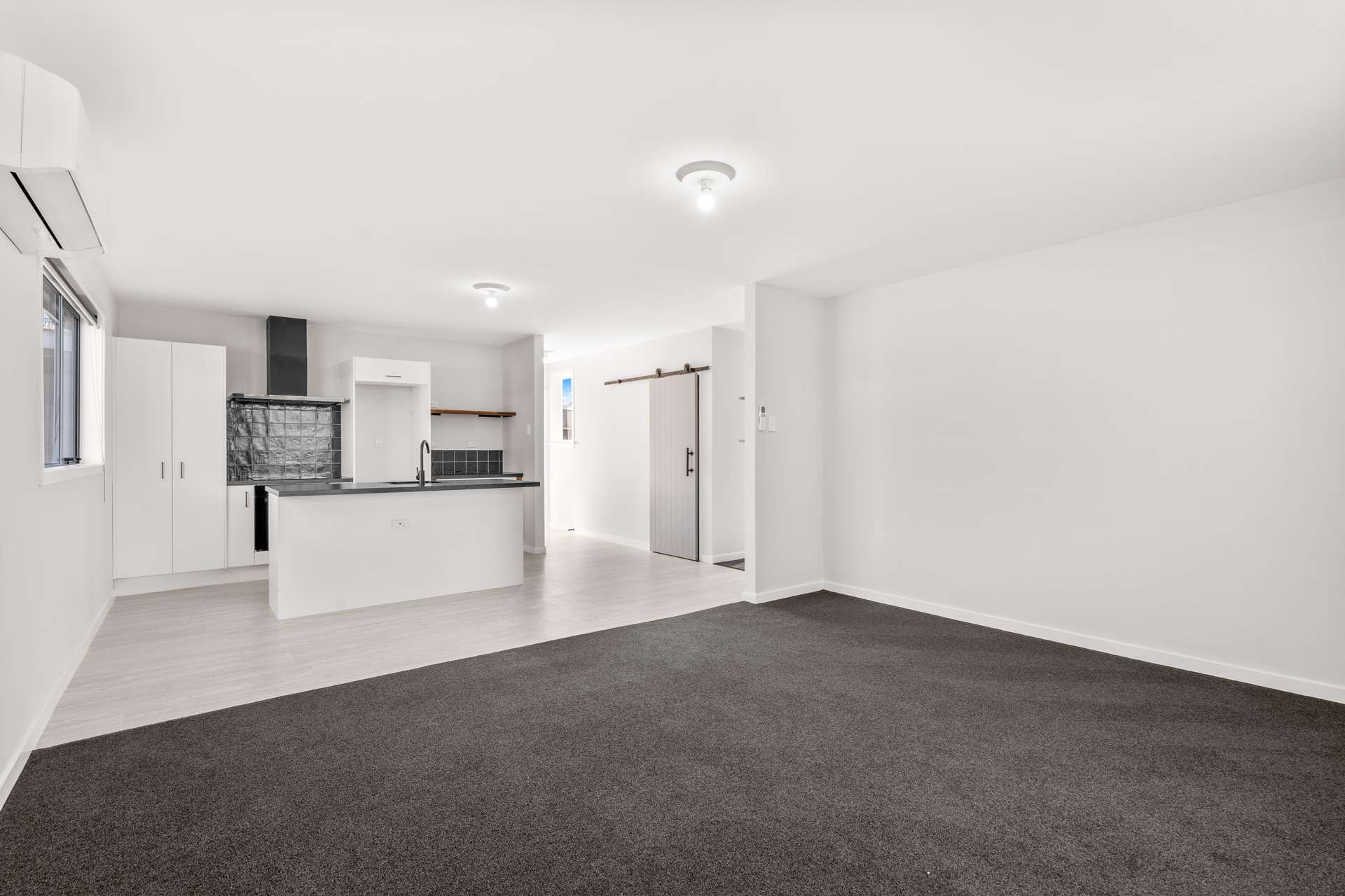 22 Nicholson Street photo 2