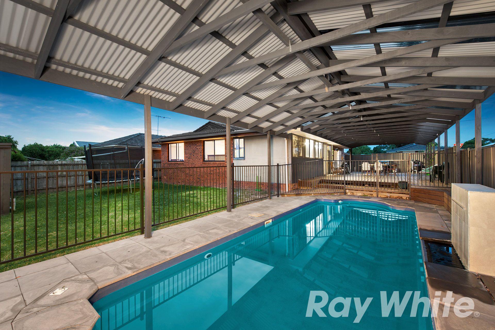24 Dunbarton Drive, Wantirna, VIC 3152