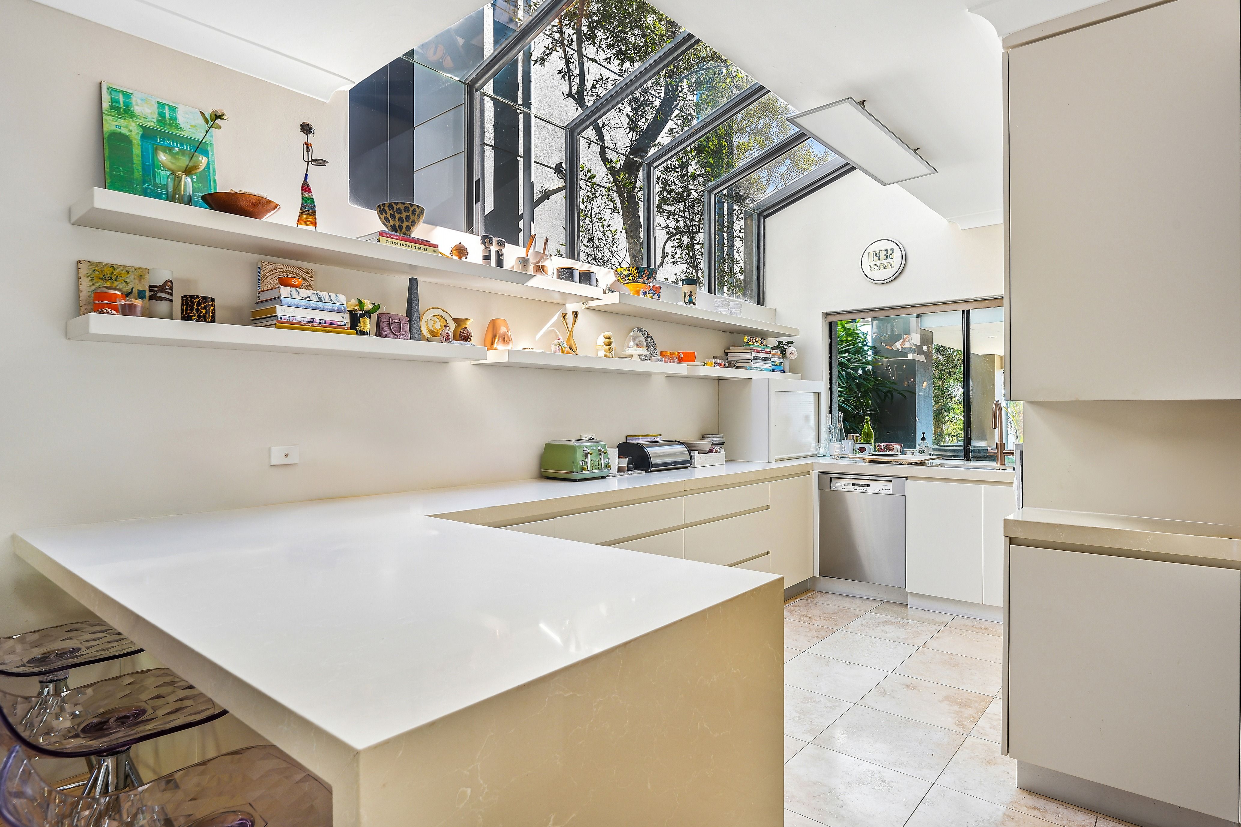 16 Portland Street — photo 8 of 18