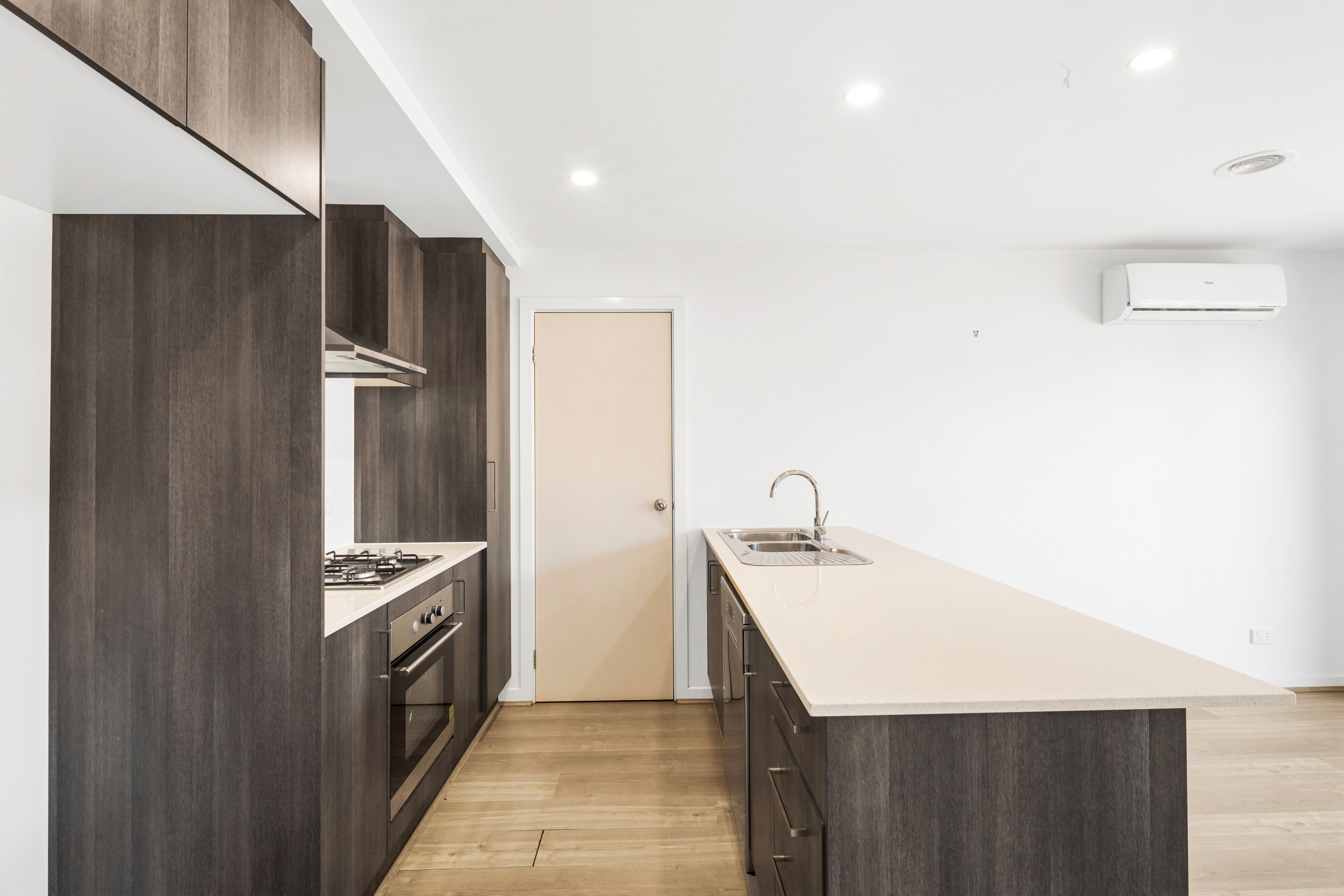 1/3 Nelson Street — photo 7 of 14