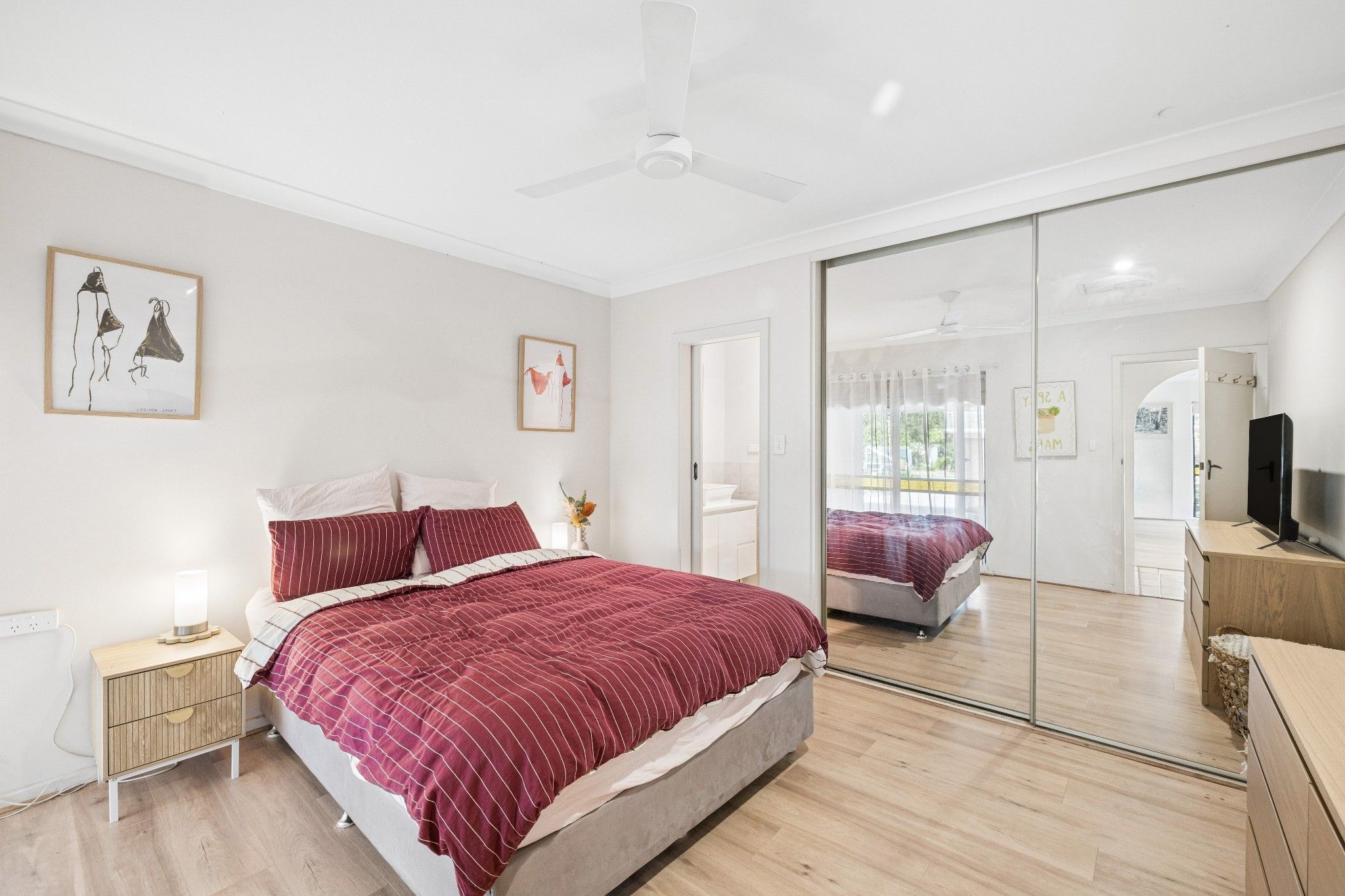 33 Masters Avenue — photo 7 of 19