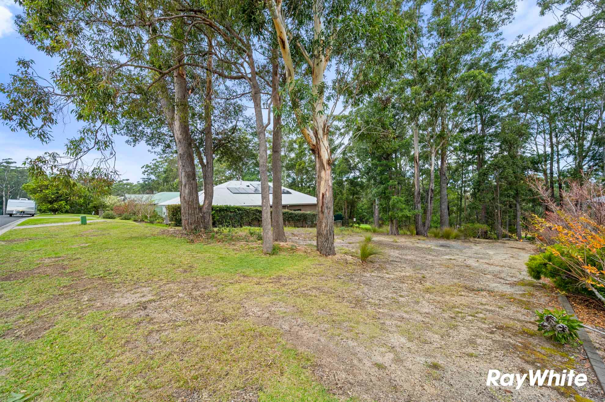 23 Yarrawonga Drive — photo 4 of 11