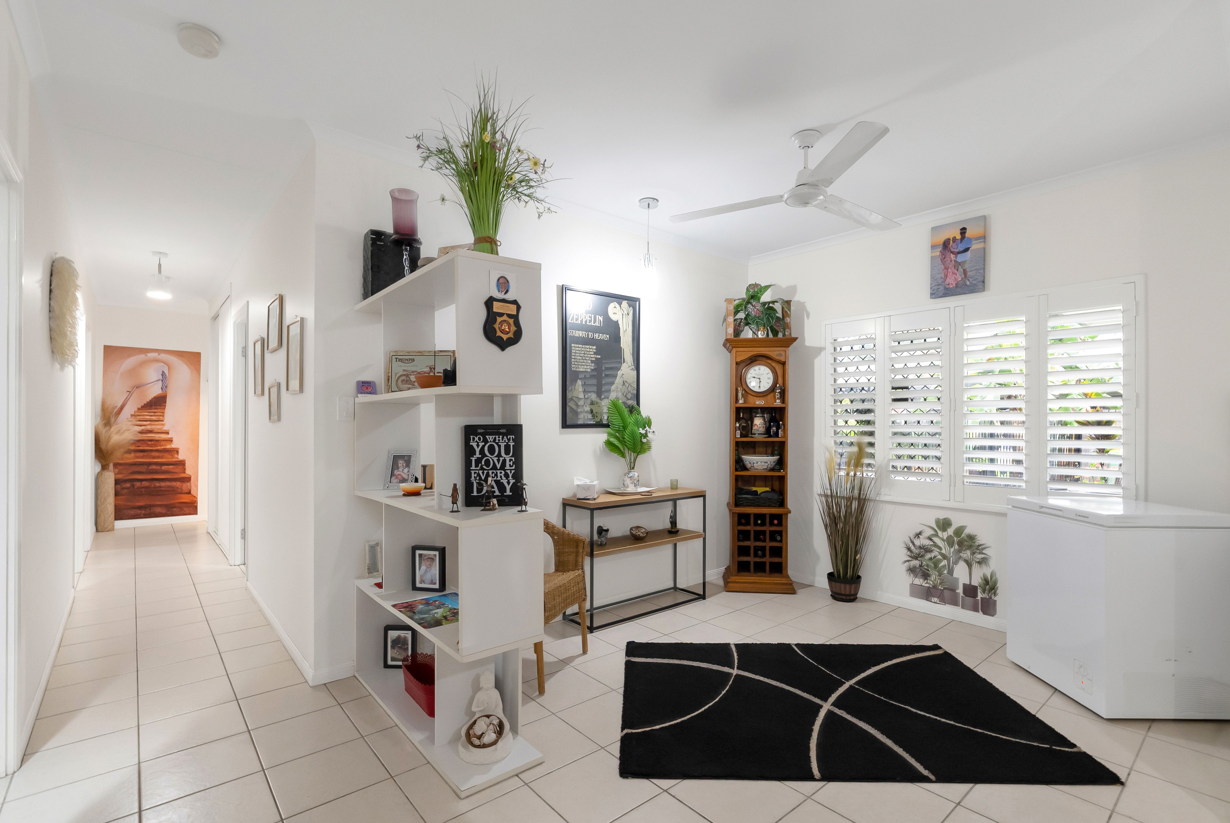 4 Woodlock Drive — photo 11 of 19