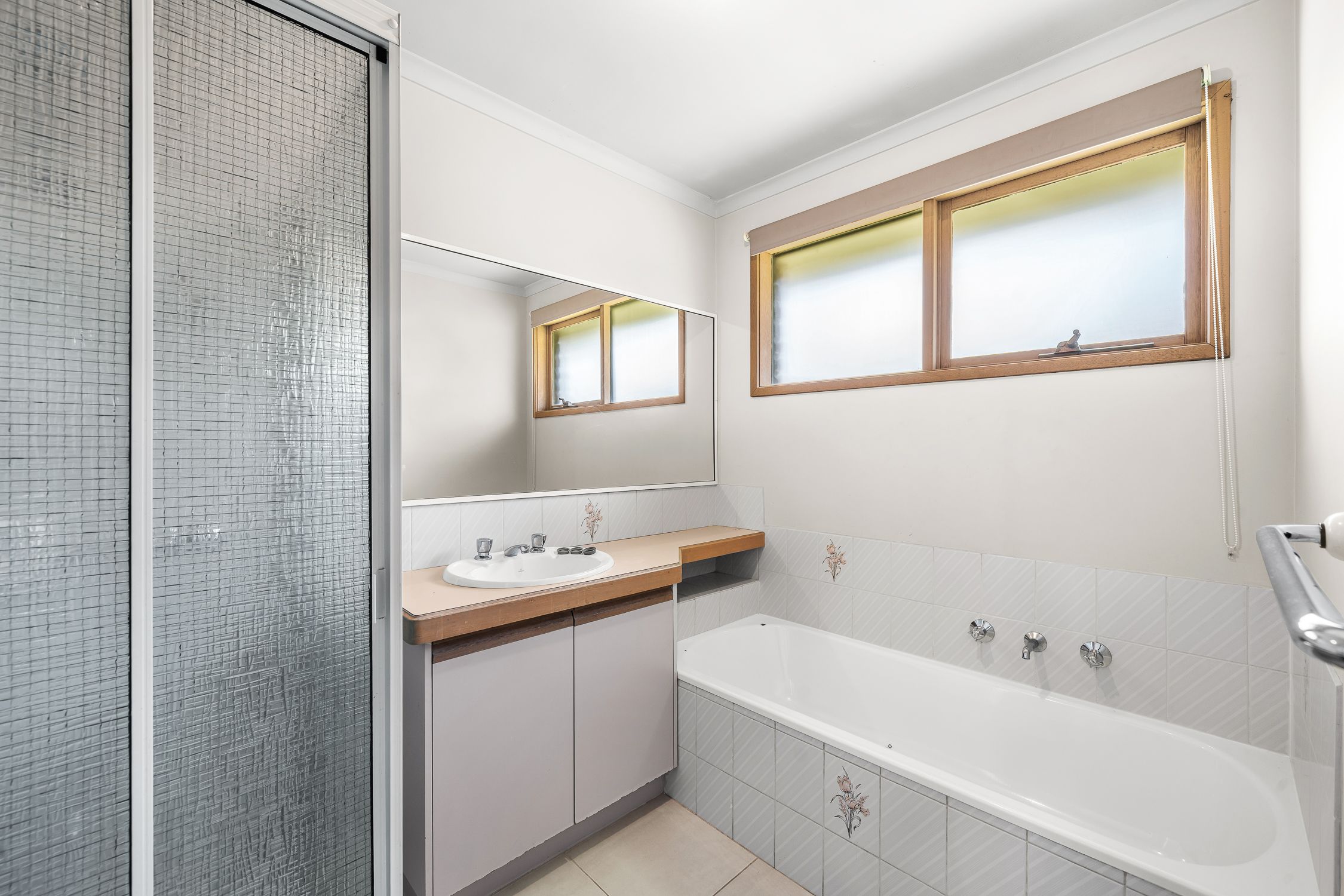 24 Irving Road — photo 8 of 10