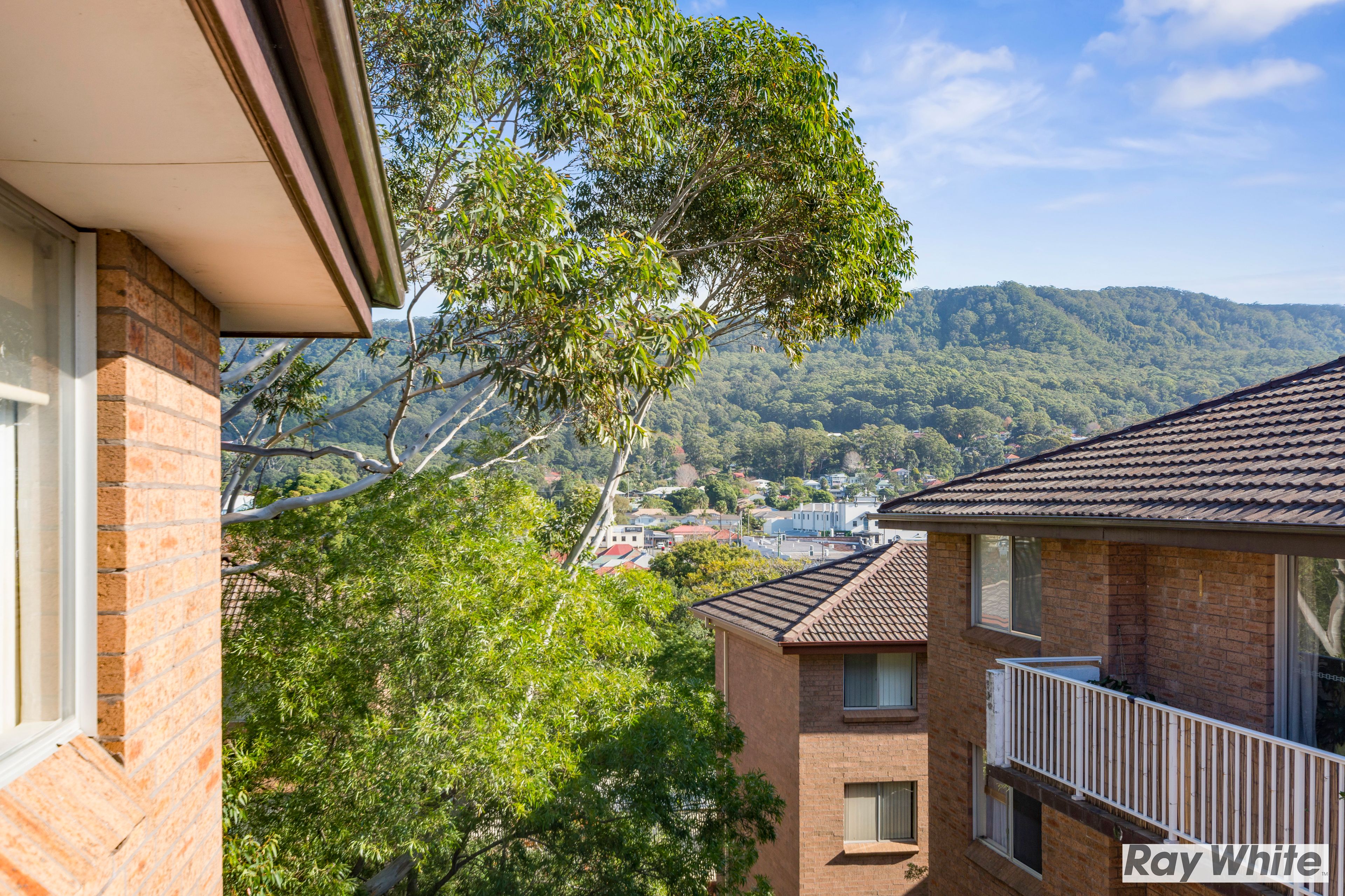 17 133A Campbell Street, Woonona NSW 2517