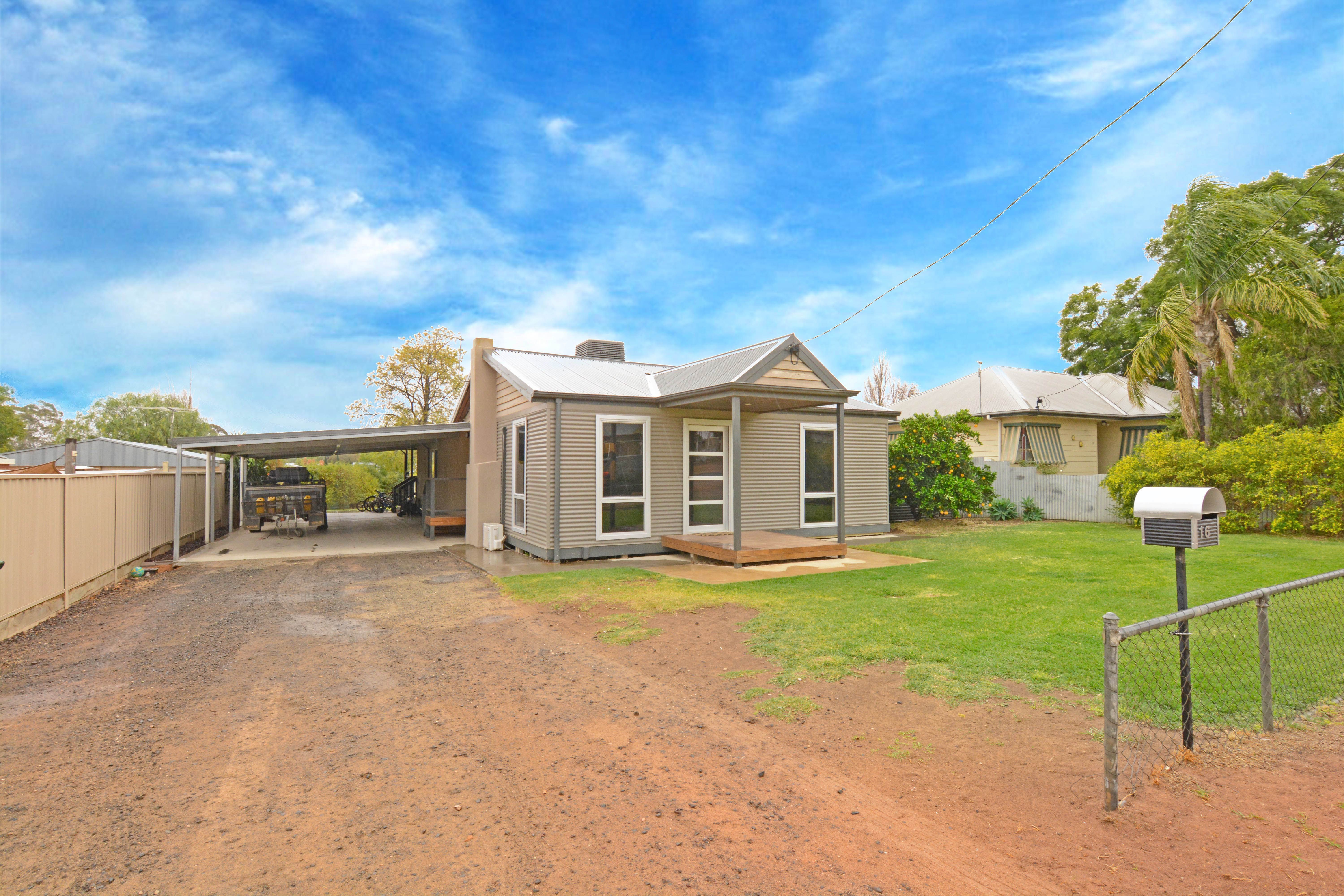 16 Emmett Street, Ouyen, VIC 3490
