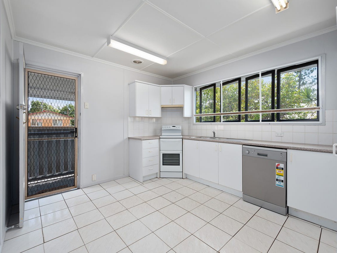 63 Mannington Road, Acacia Ridge, QLD 4110