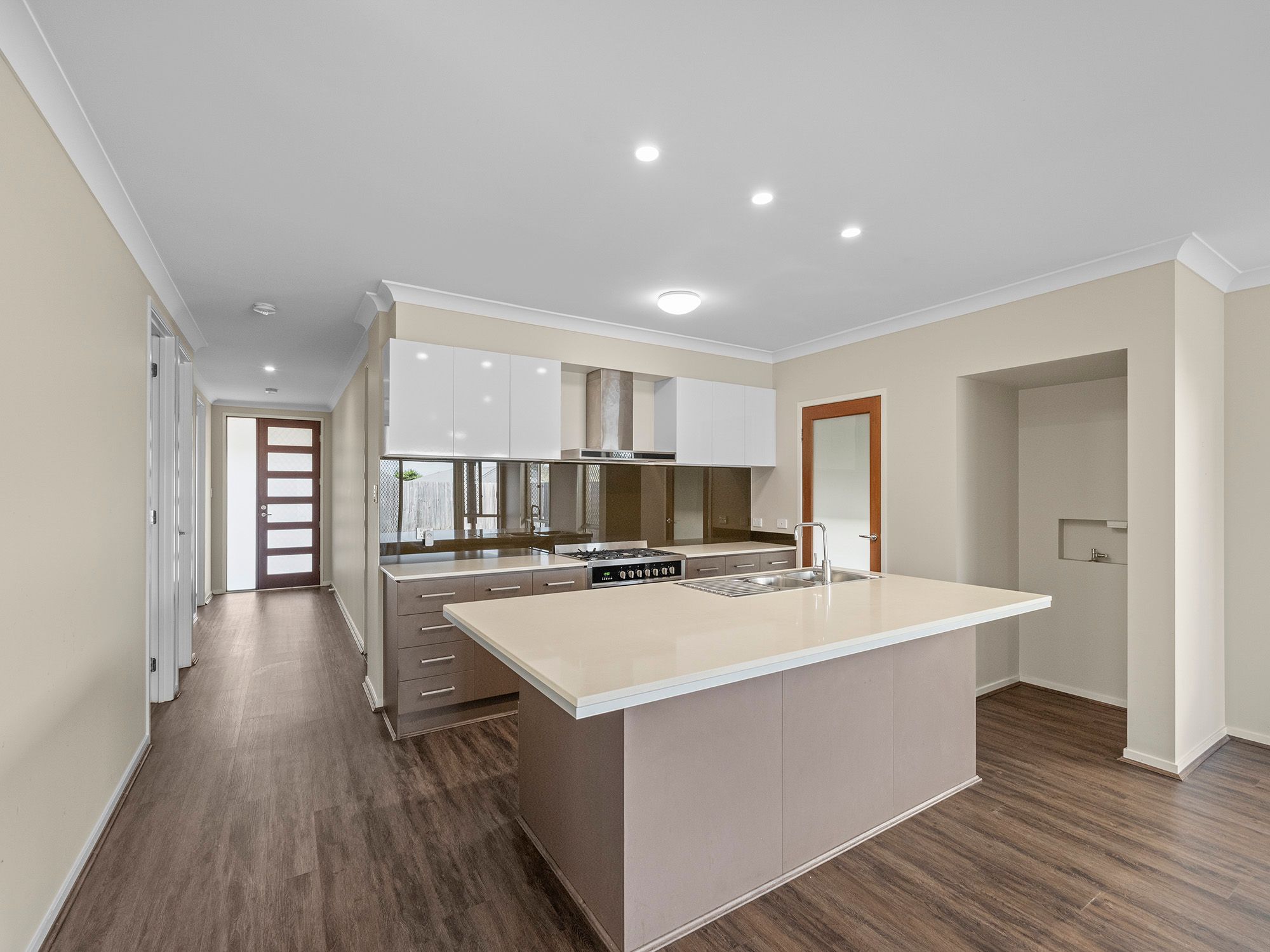 33 Magnetic Way, Springfield Lakes, QLD 4300