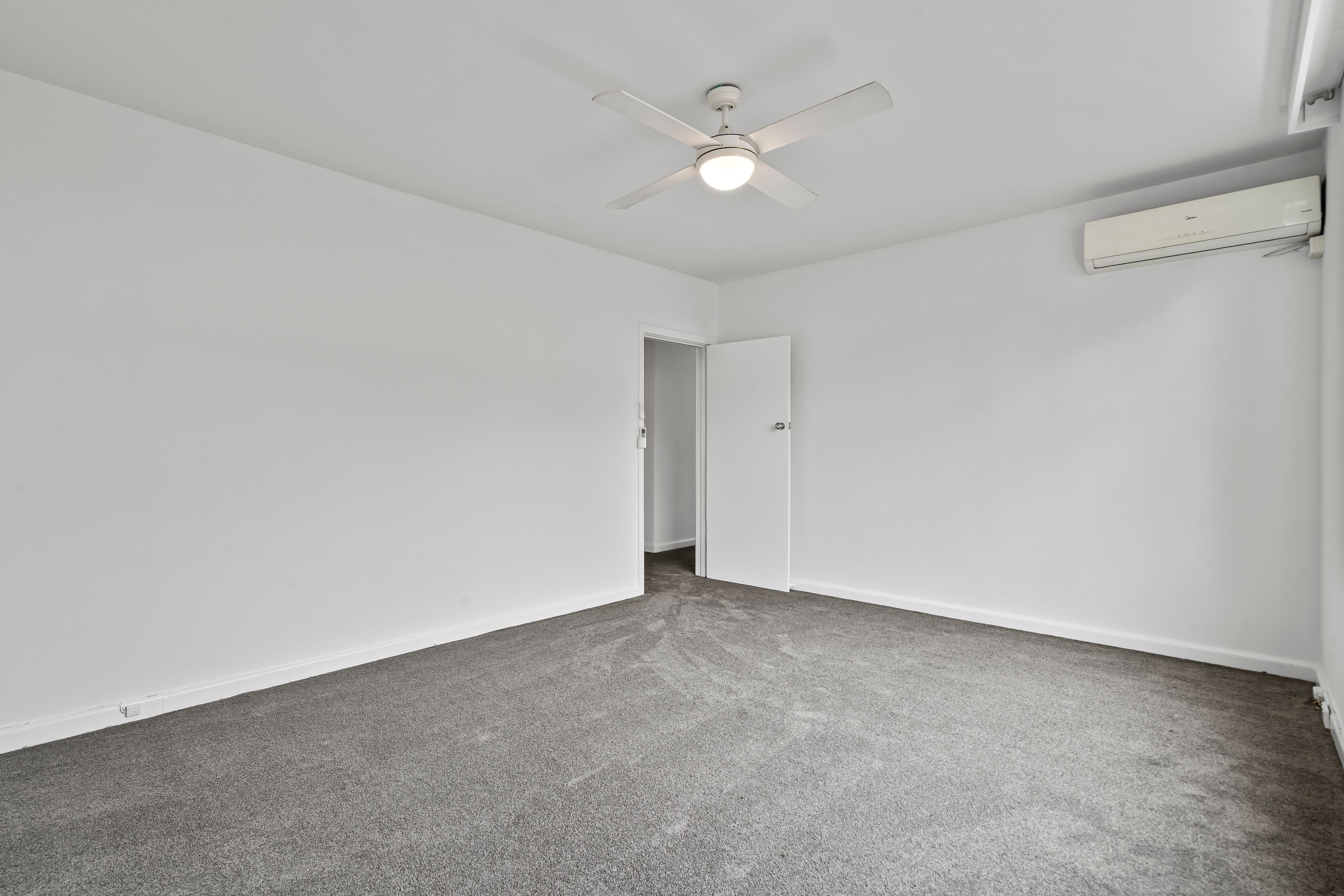 10/65-67 Park Street — photo 2 of 10
