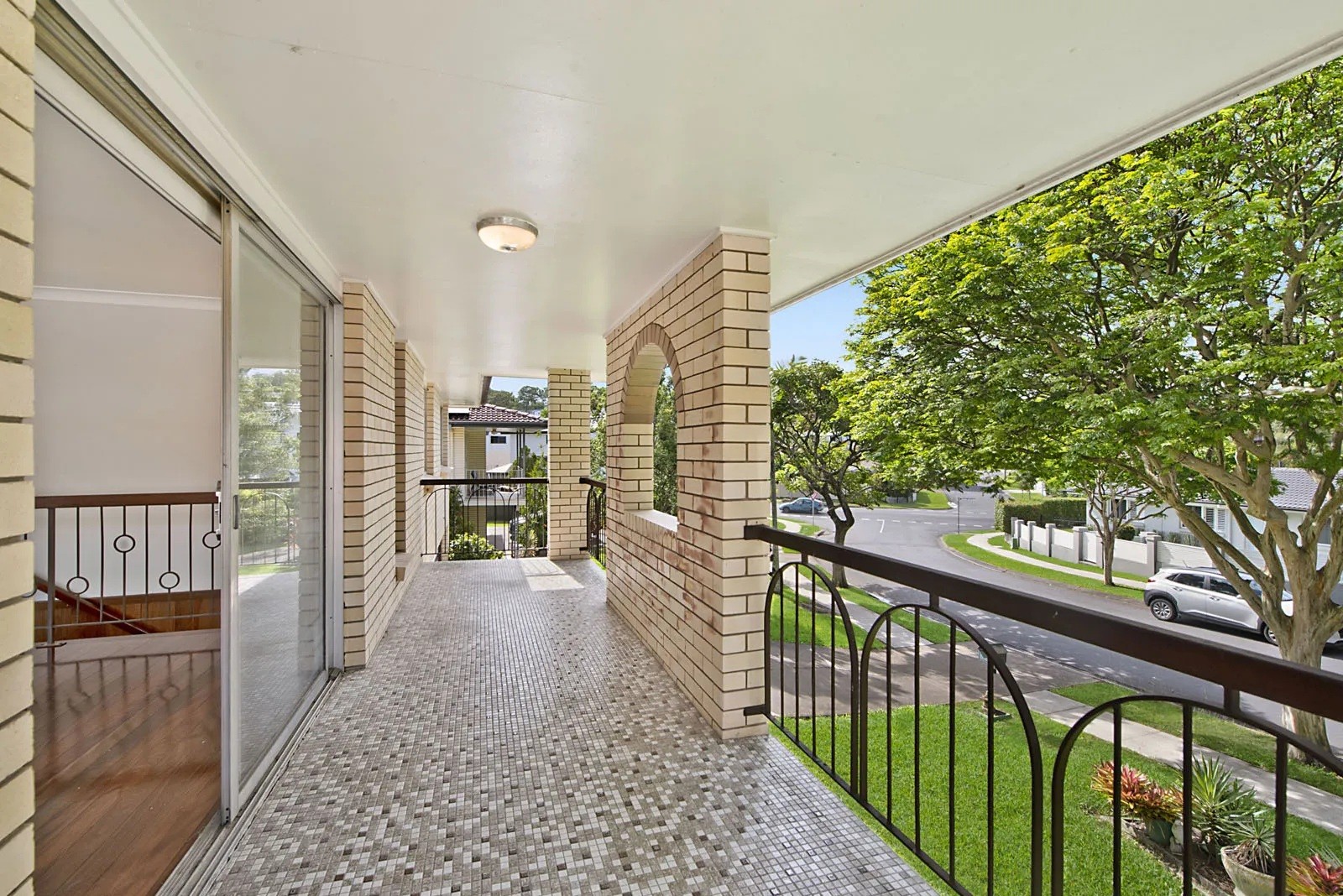 5 Melon Street, Mansfield, QLD 4122