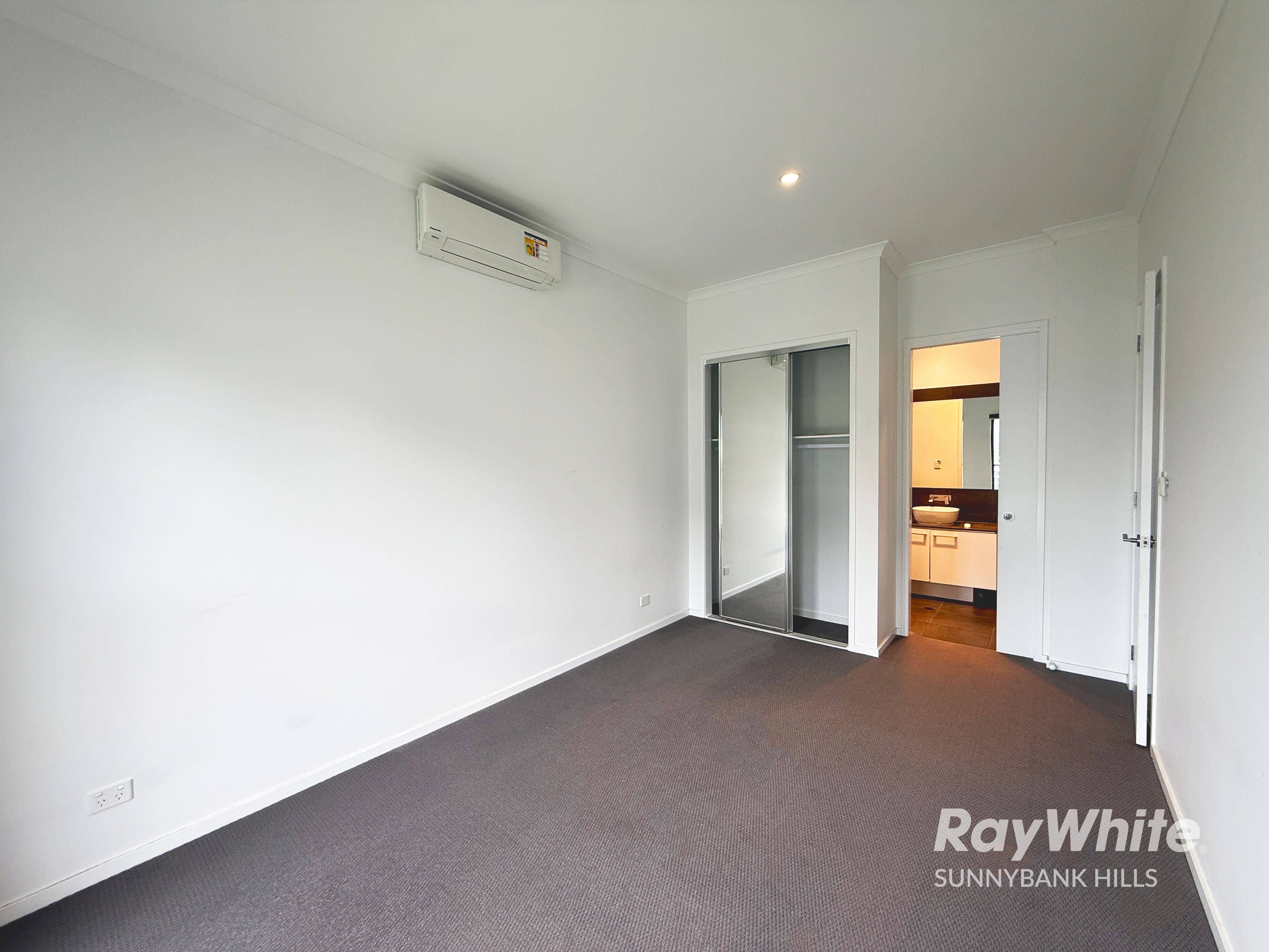 16 TORVILLE Road — photo 9 of 18