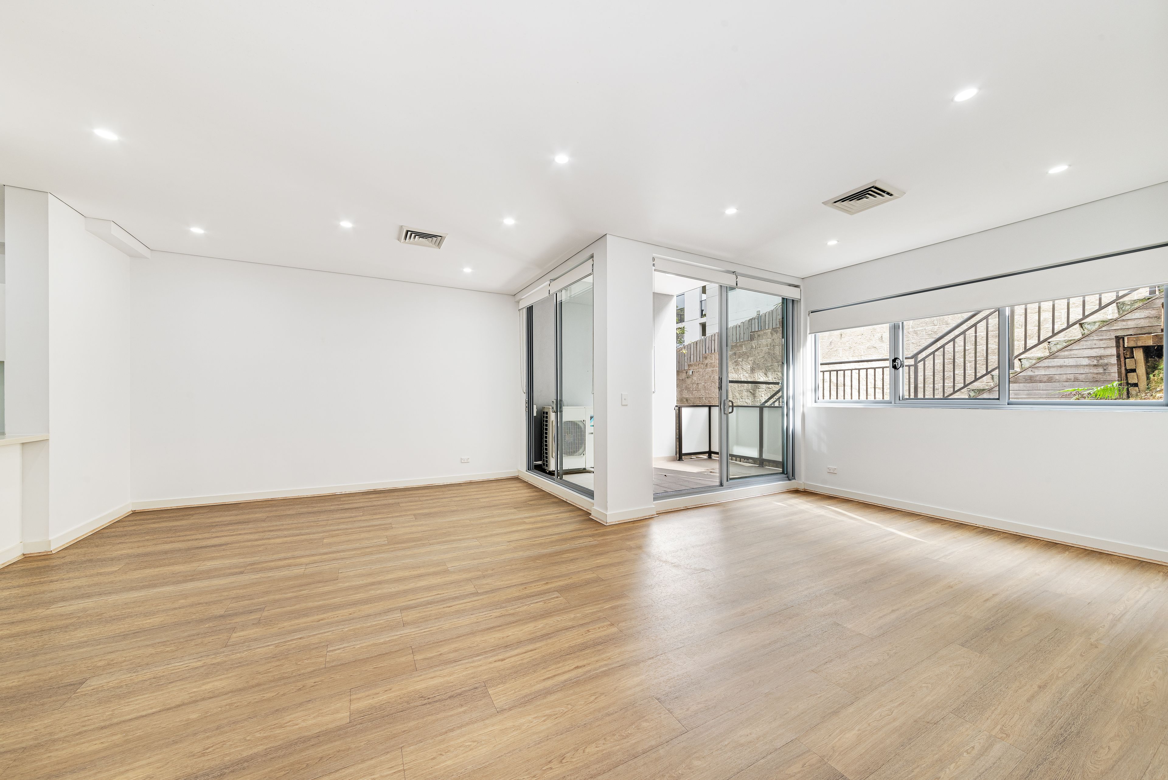 205/72-74 Gordon Crescent — photo from Ray White Lower North Shore (Mosman)