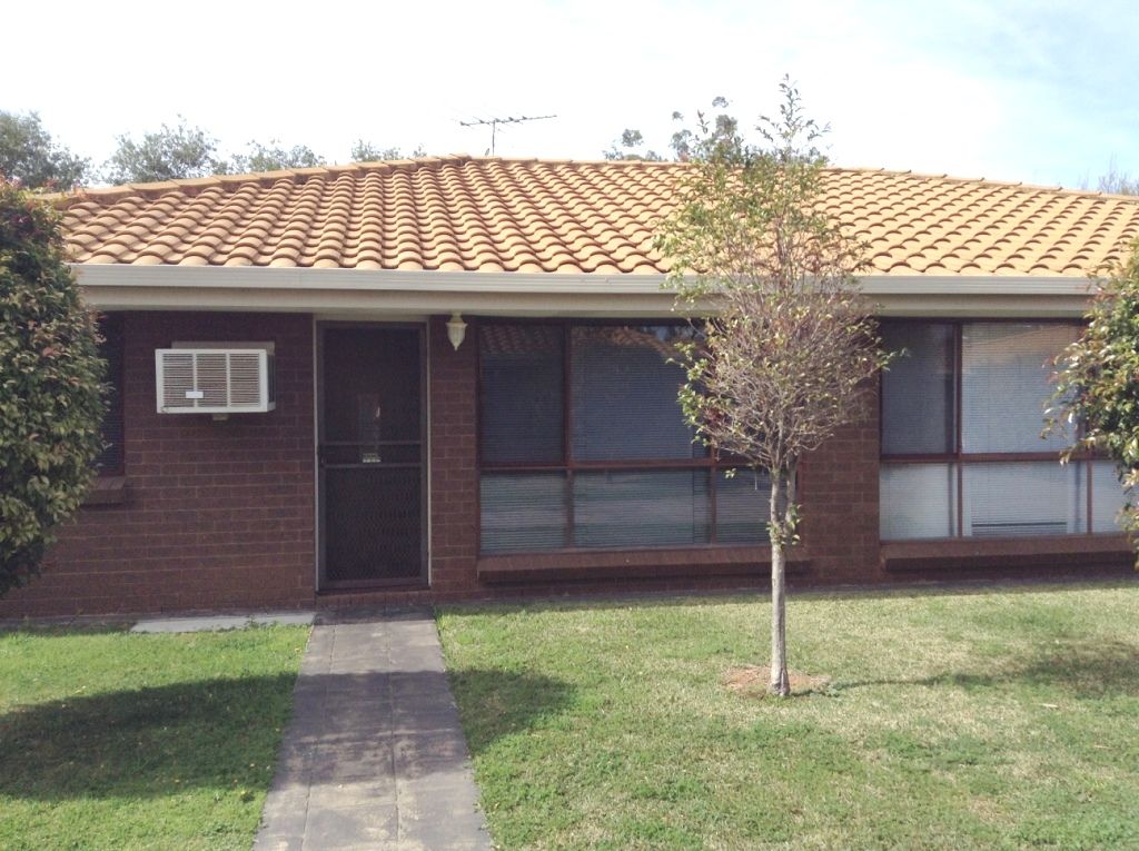 Unit 3, 104 Hendy Road, Buronga, NSW 2739