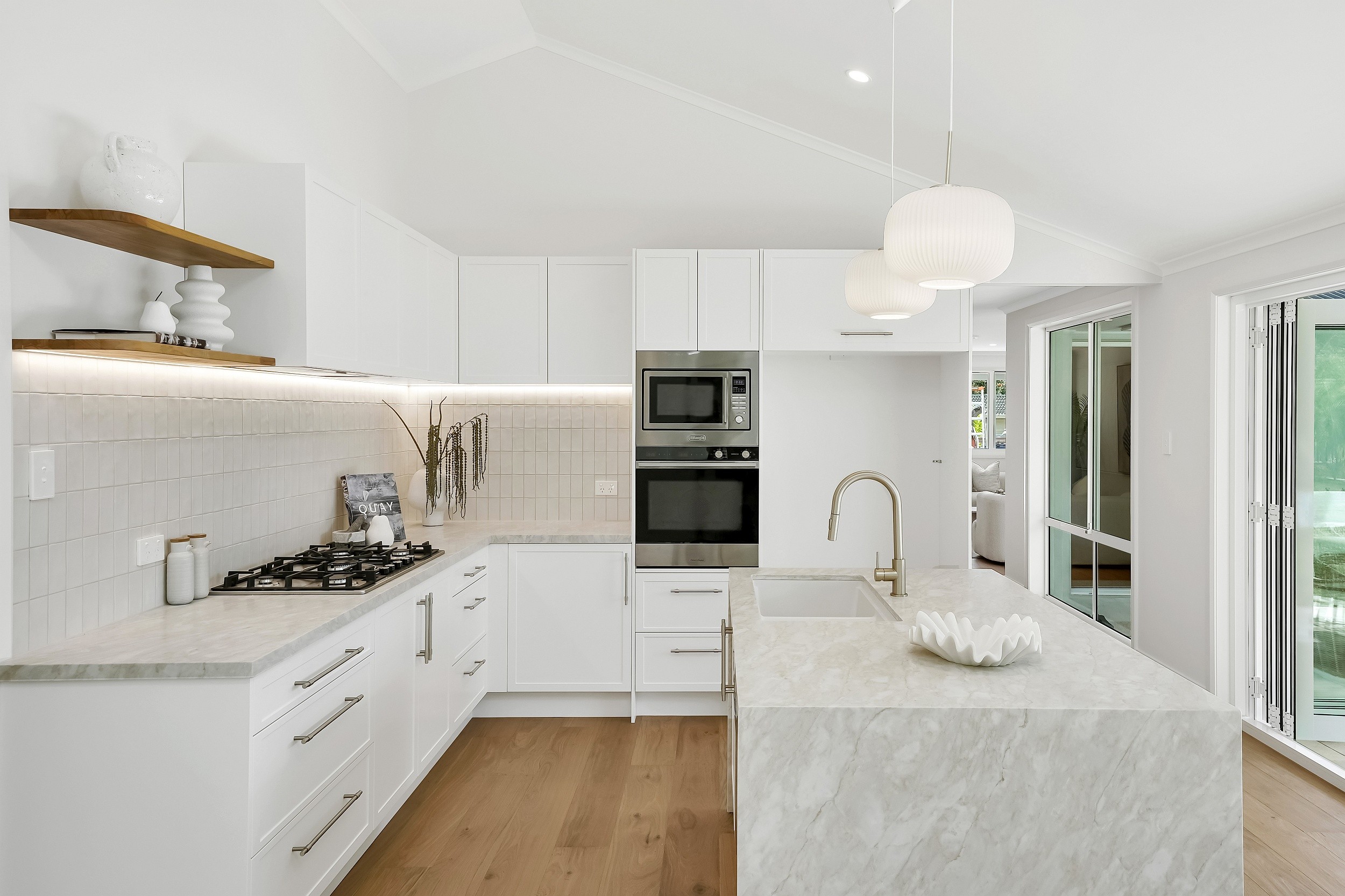 8 Compass Close, Bateau Bay, NSW 2261