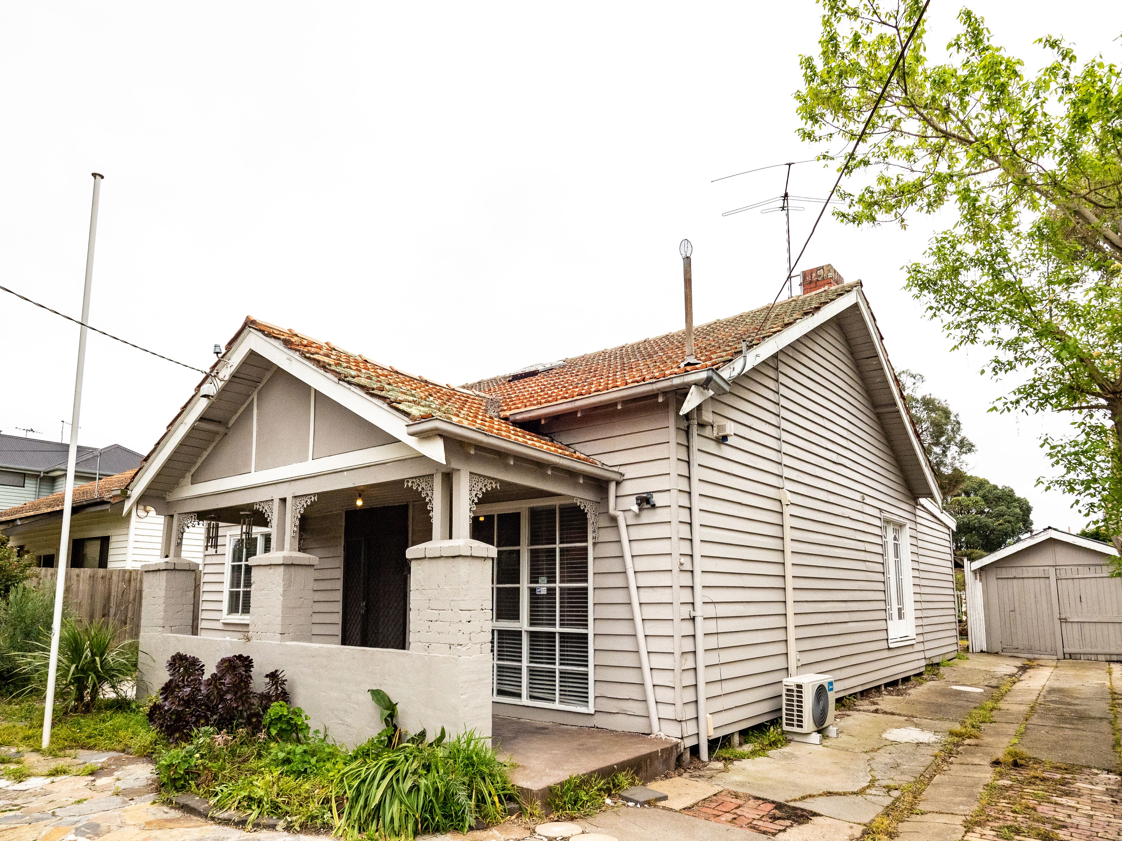 4 Canterbury Street, Hughesdale, VIC 3166