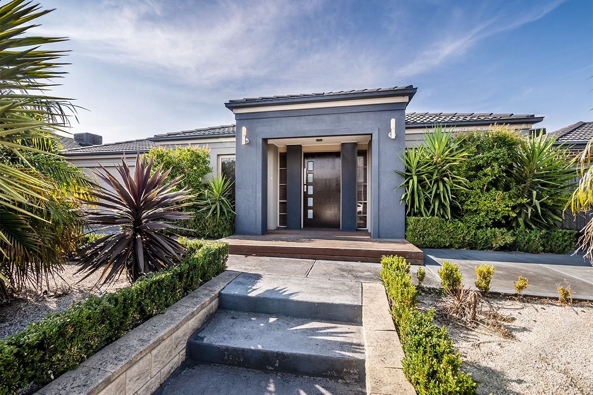 12 Alpine Heath Way, Lyndhurst, VIC 3975