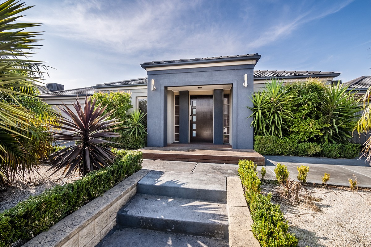 12 Alpine Heath Way, Lyndhurst, VIC 3975