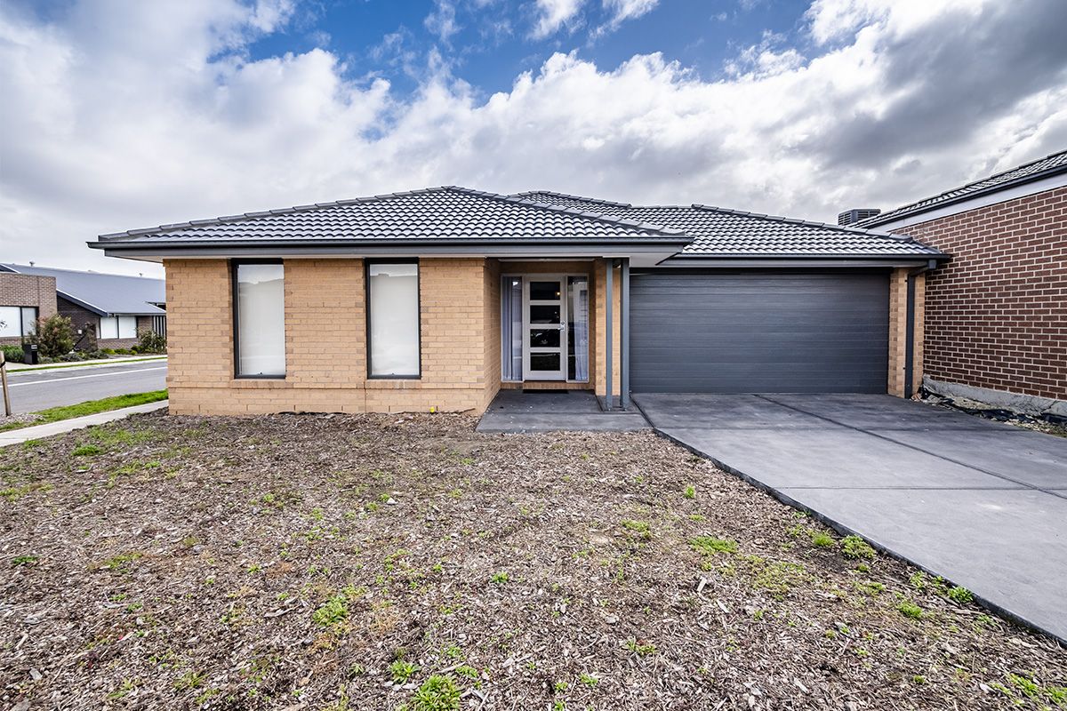 14 Goodenia Loop, Cranbourne West, VIC 3977