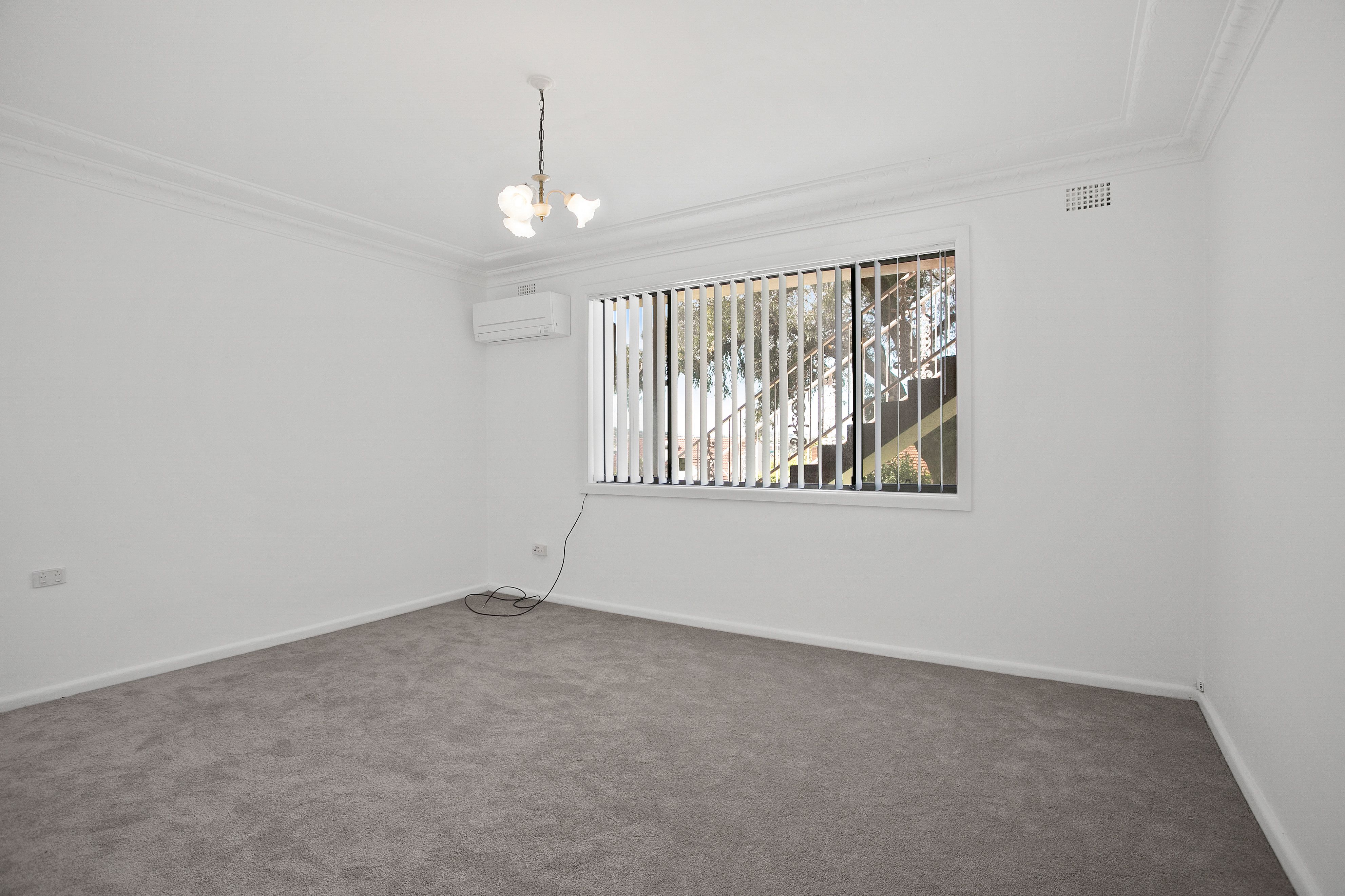 12/Lee Street — photo 4 of 5
