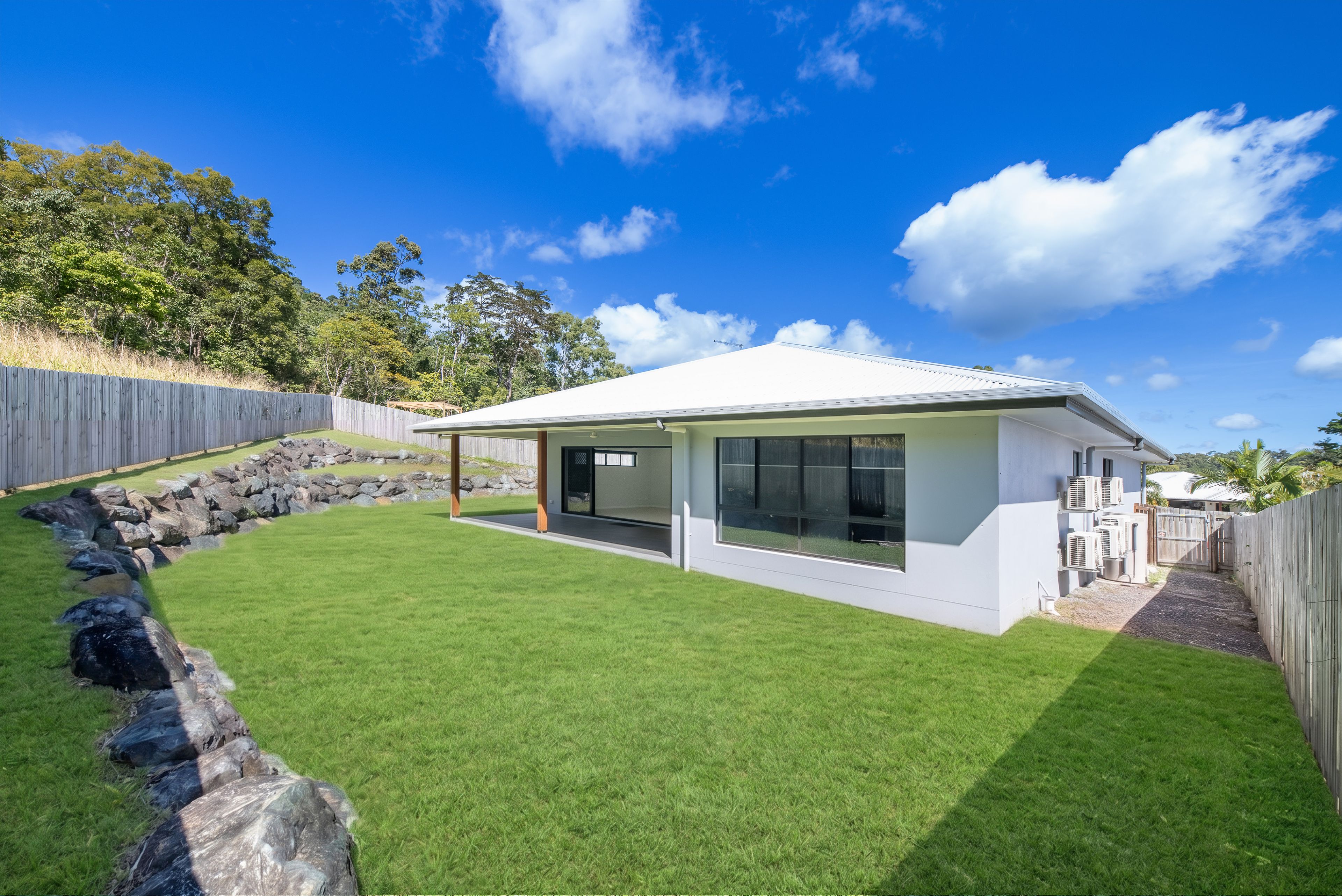 81 Trader Crescent — photo 4 of 15