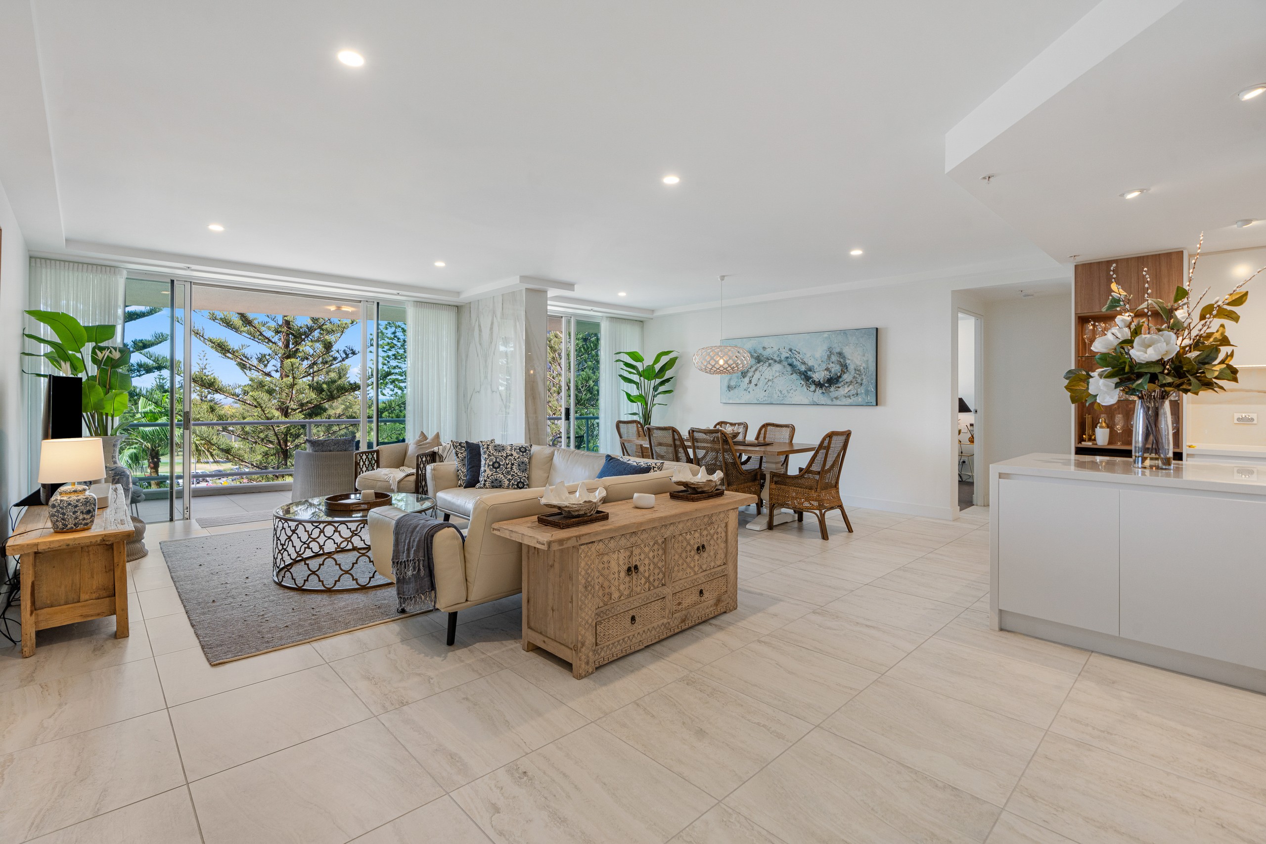 16/177 Old Burleigh Road, Broadbeach, QLD 4218