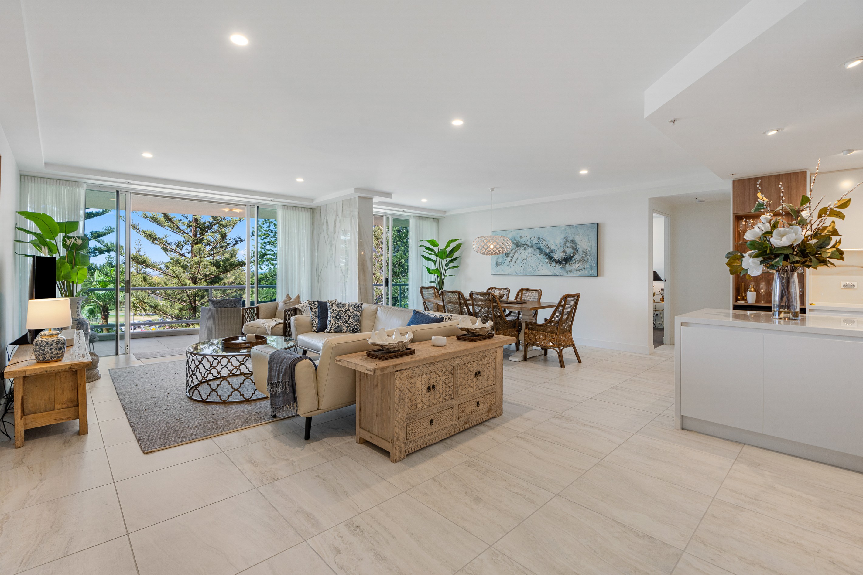 16/177 Old Burleigh Road, Broadbeach, QLD 4218