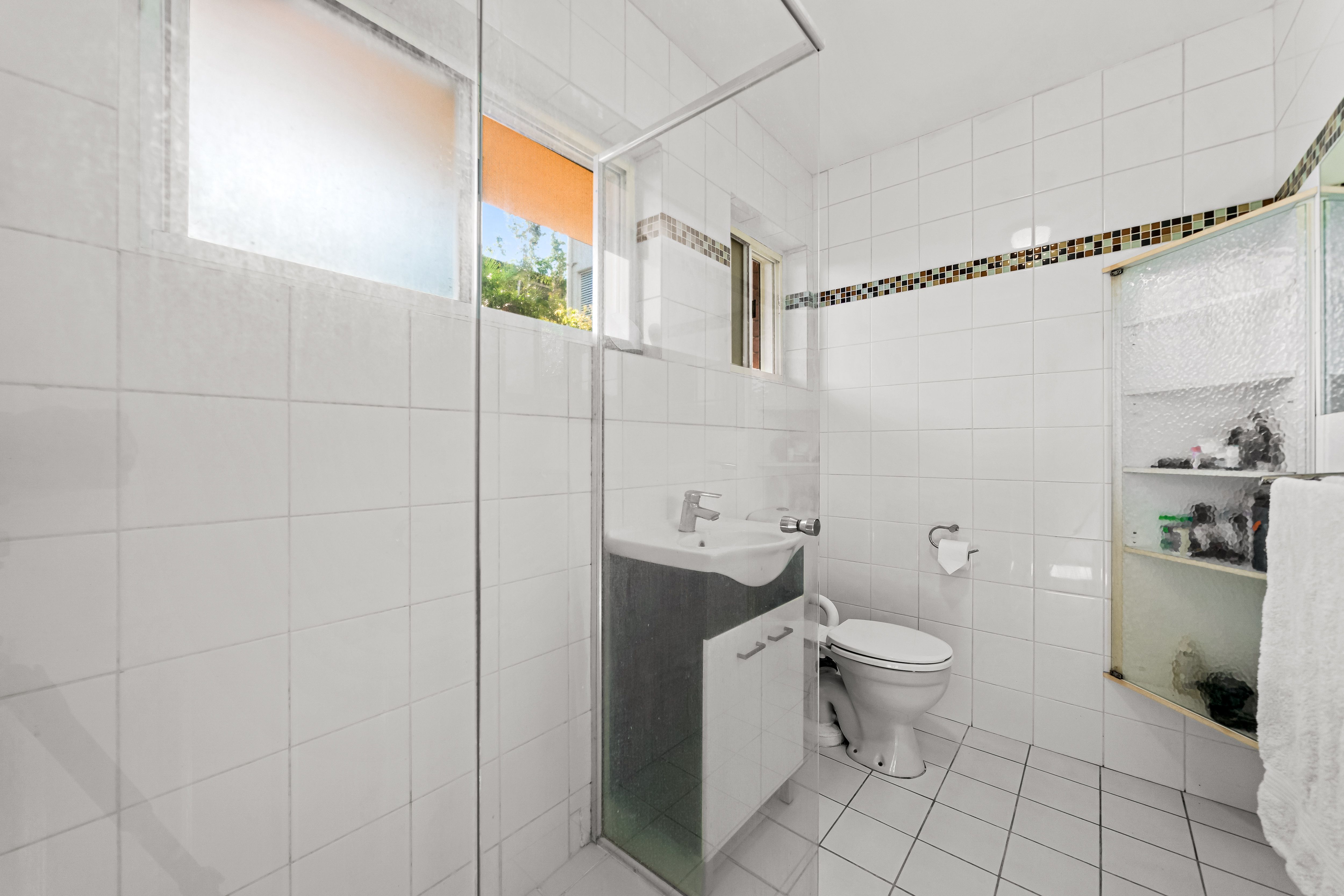 2/20 Wellington Street — photo 8 of 11