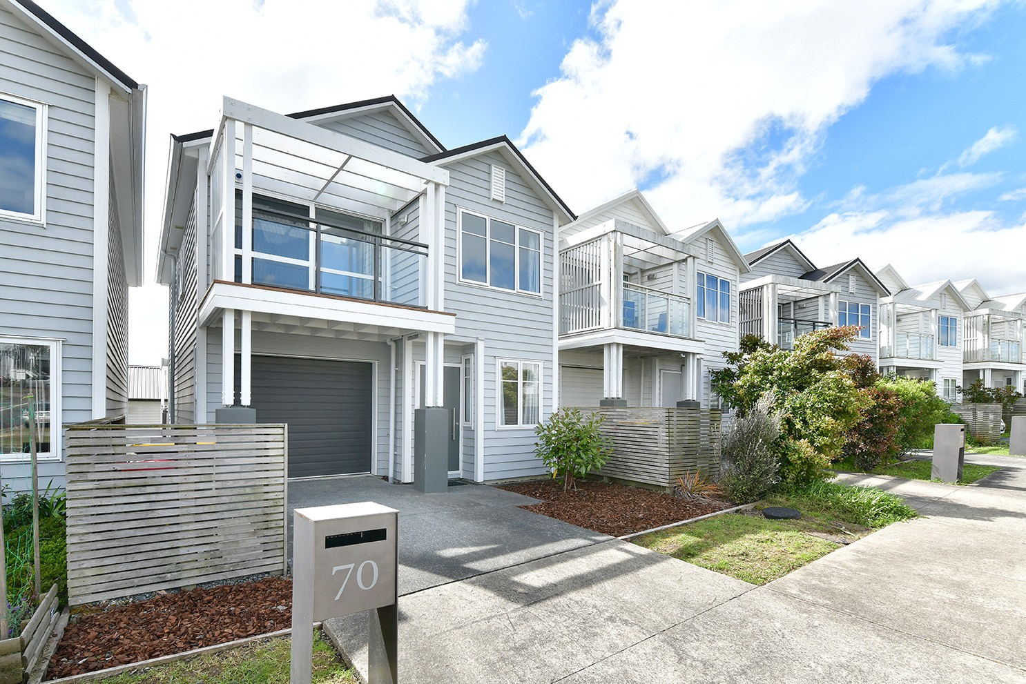 70 Arrowsmith Drive, Flat Bush, Manukau City