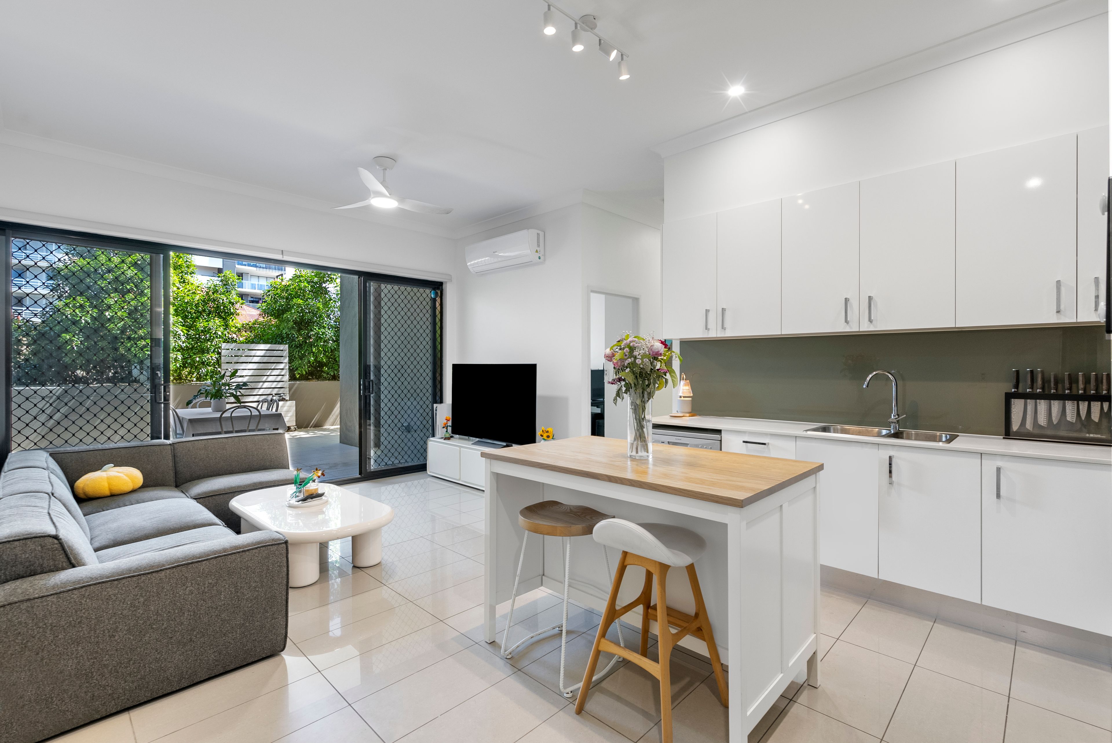 13 Norman Street, Wooloowin QLD 4030