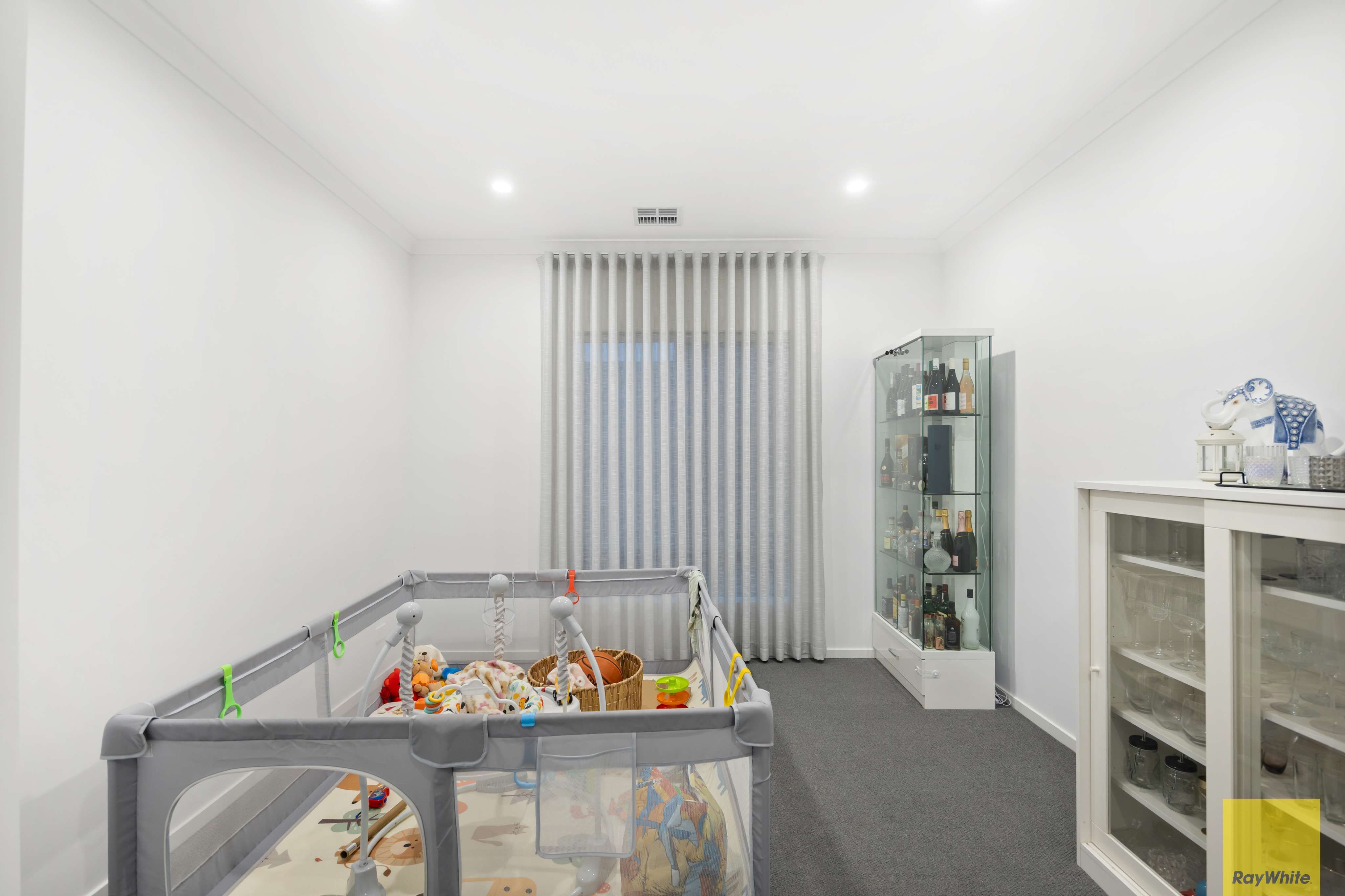 124 Houdini Drive — photo 5 of 26