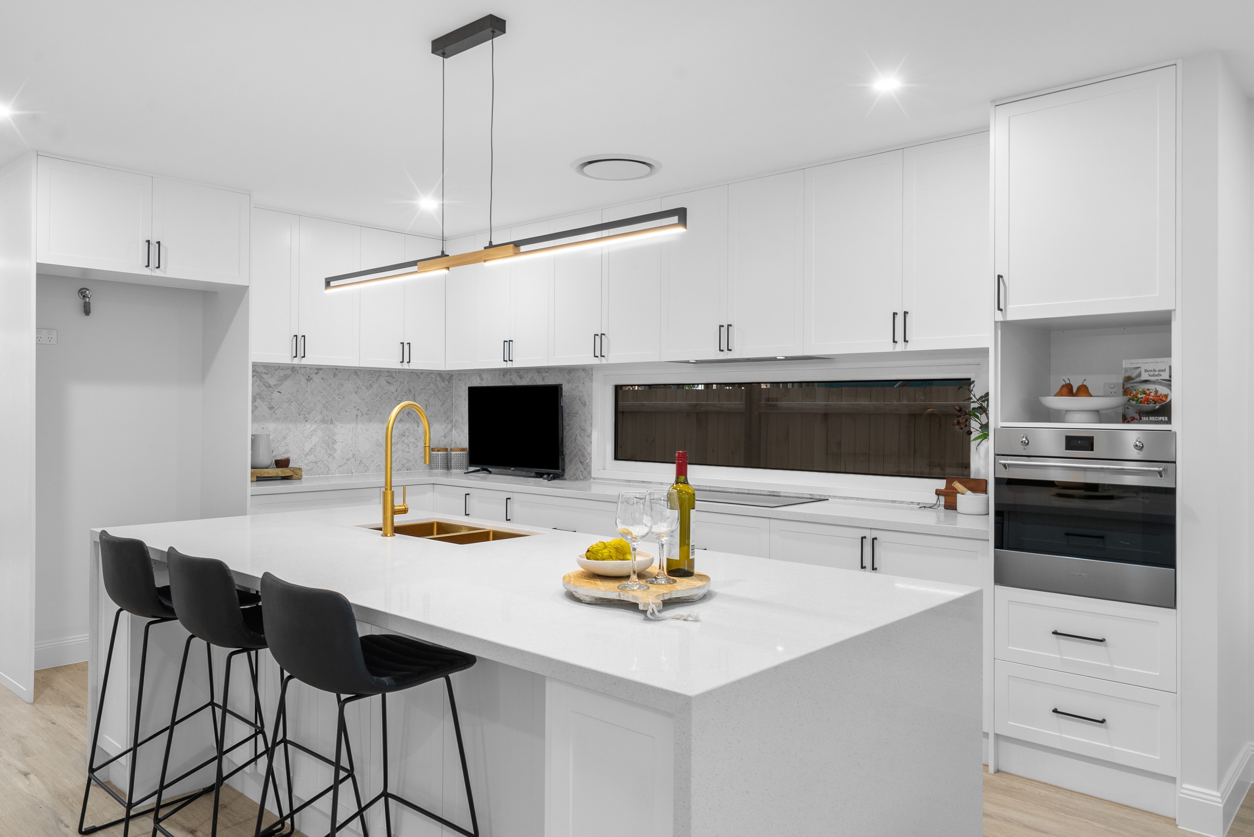 18 Yarrabin Street, Coorparoo, QLD 4151