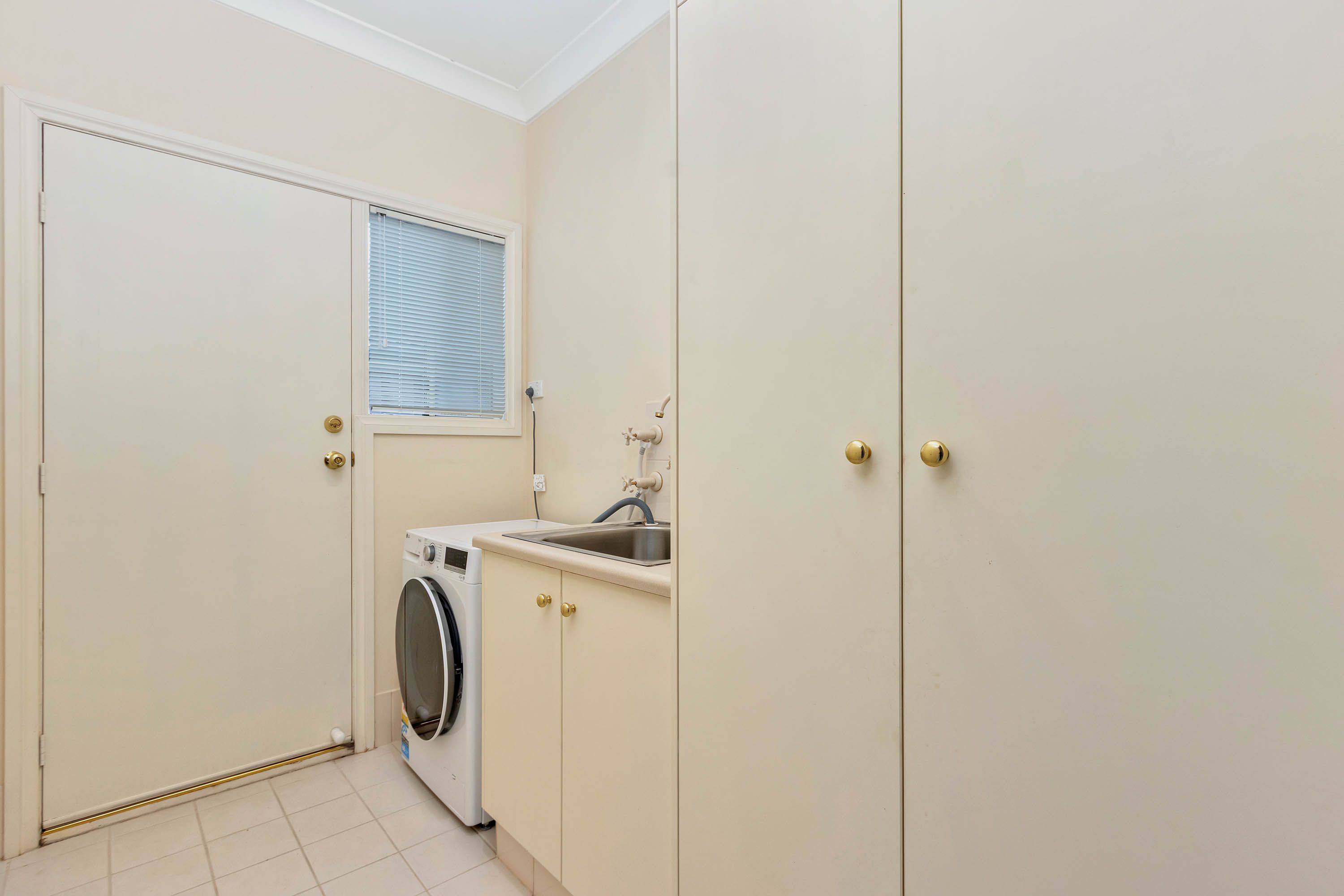 27 Jacobs Street — photo 18 of 23