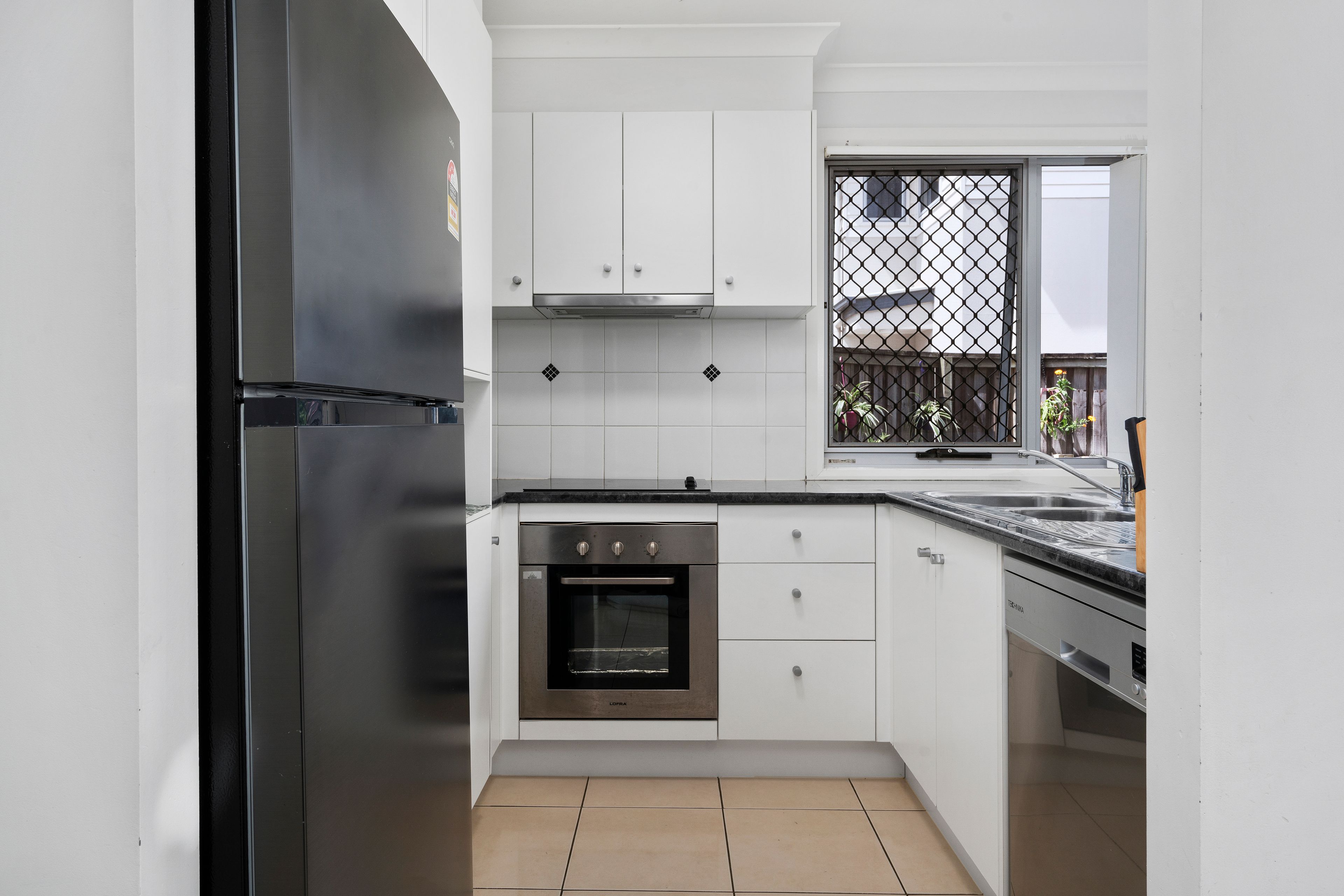 4/11 Walter Street, Caboolture, QLD 4510