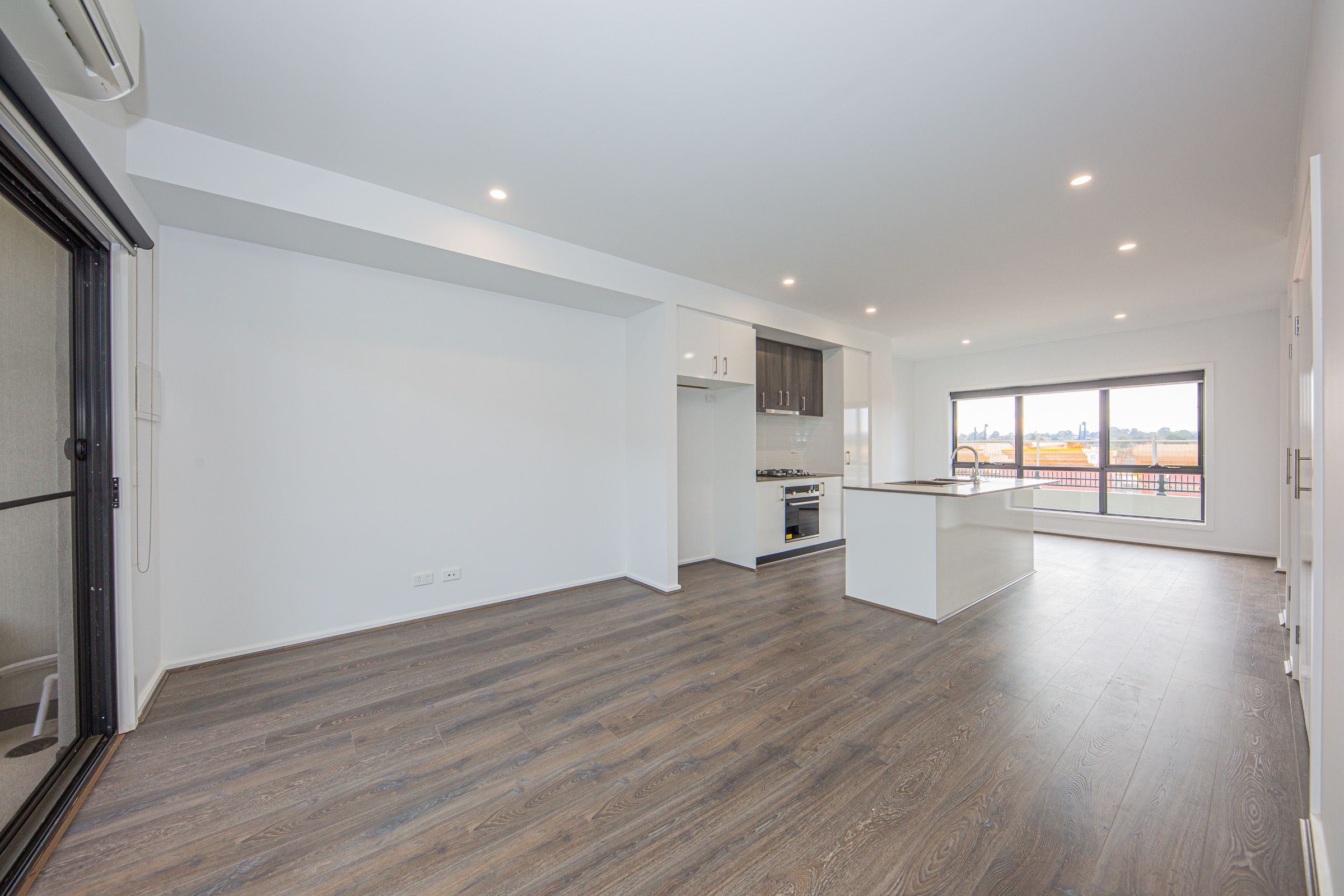 42 Limestone Drive — photo 3 of 11