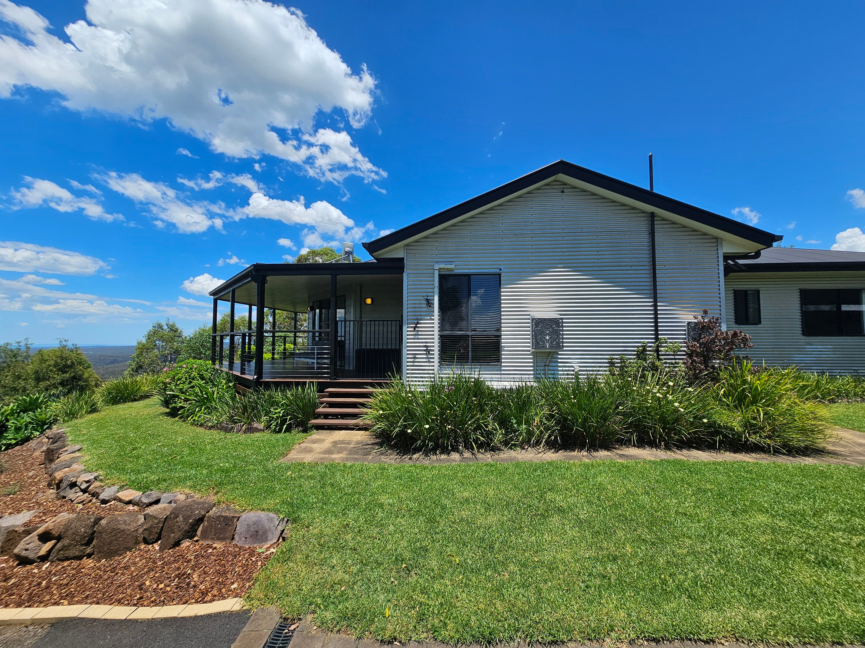 80 Forest Drive, Hampton, QLD 4352