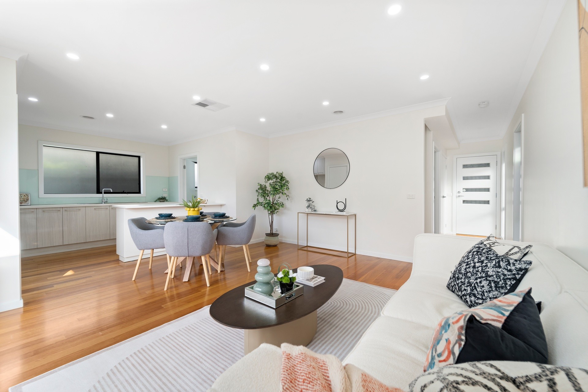 2/26 Deschamp Crescent, Rowville, VIC 3178