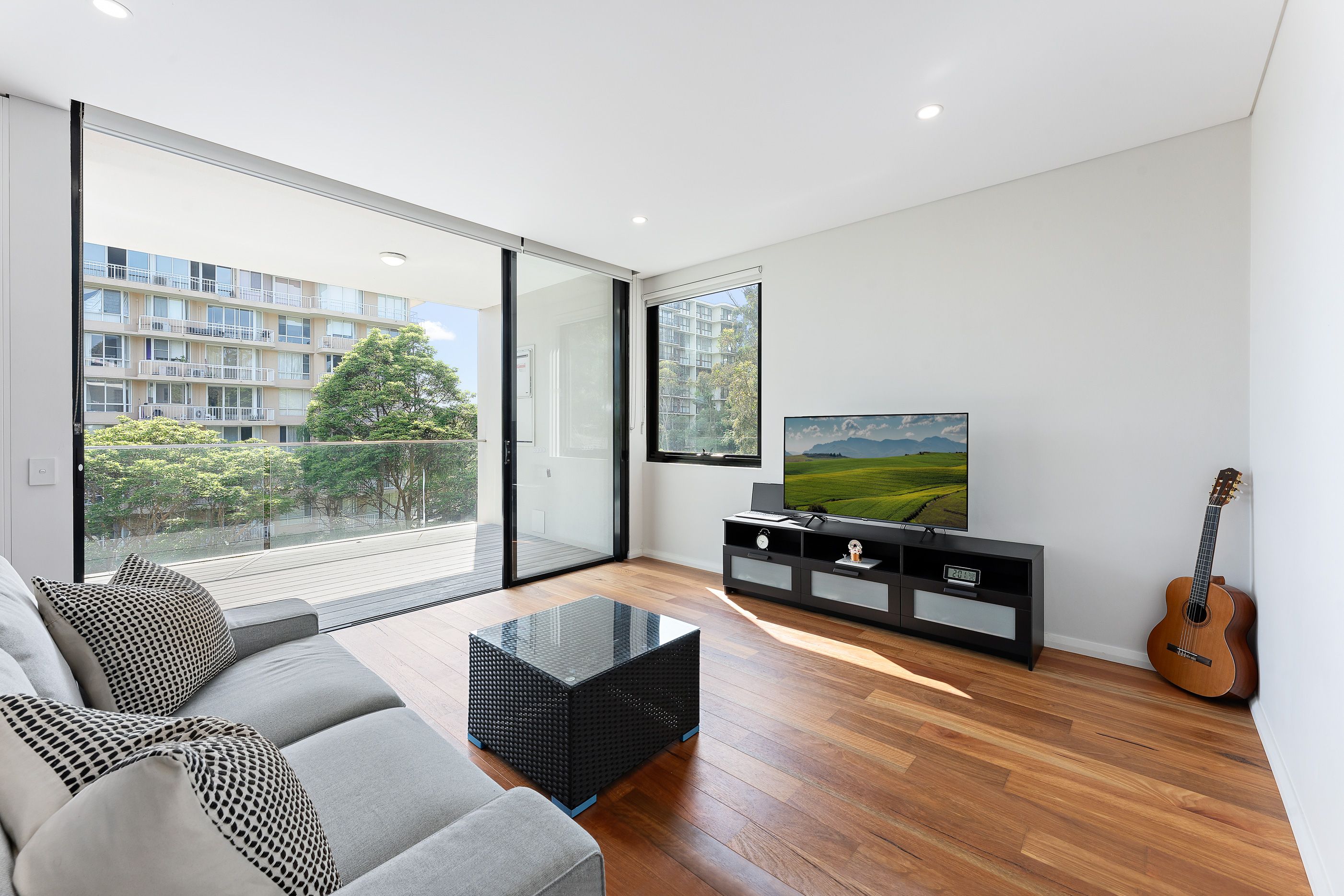 2 Robert Street, Artarmon NSW 2064