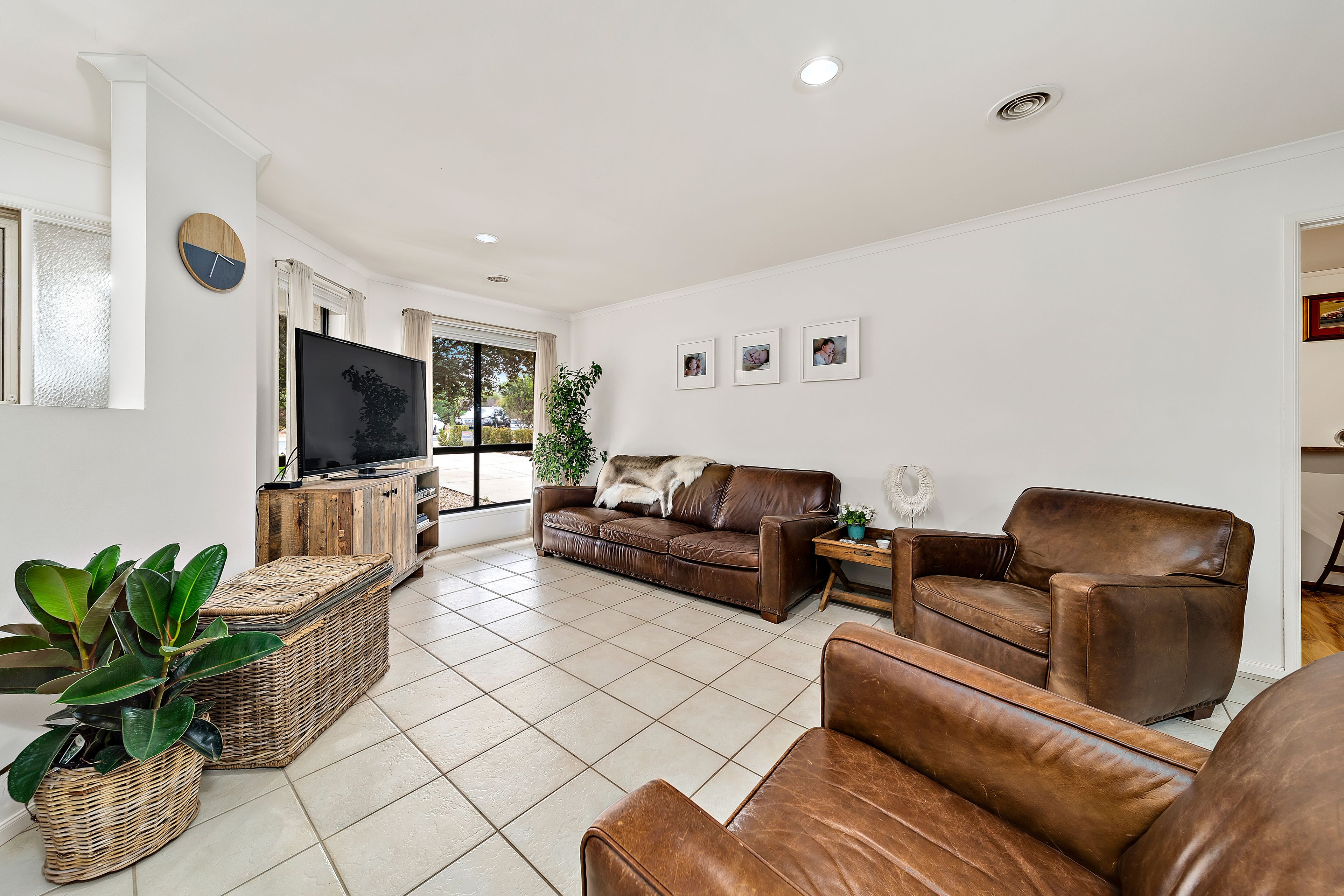 4 Edgley Place, Dunlop, ACT 2615