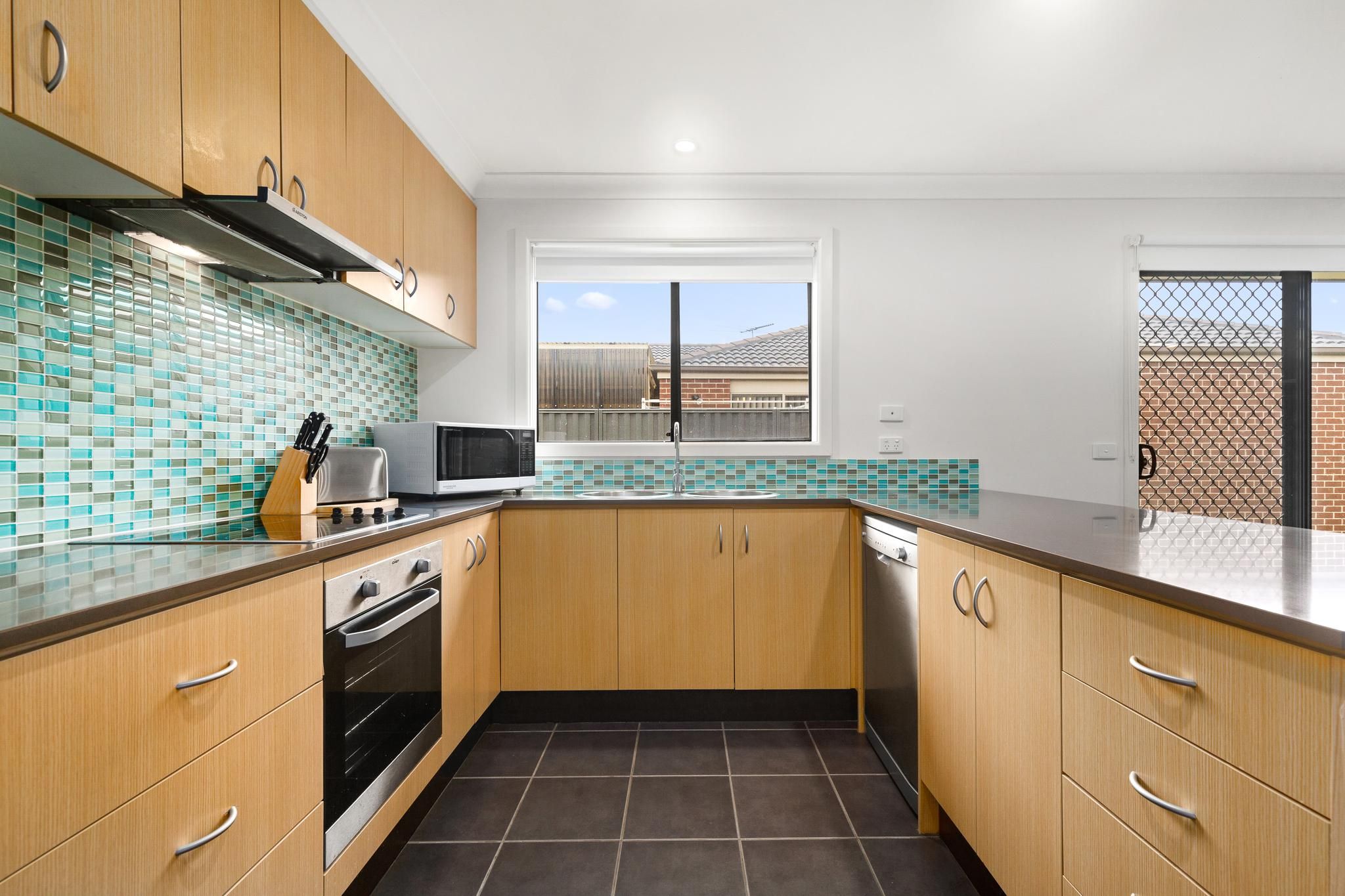 36 Pomegranate Way, Pakenham, VIC 3810