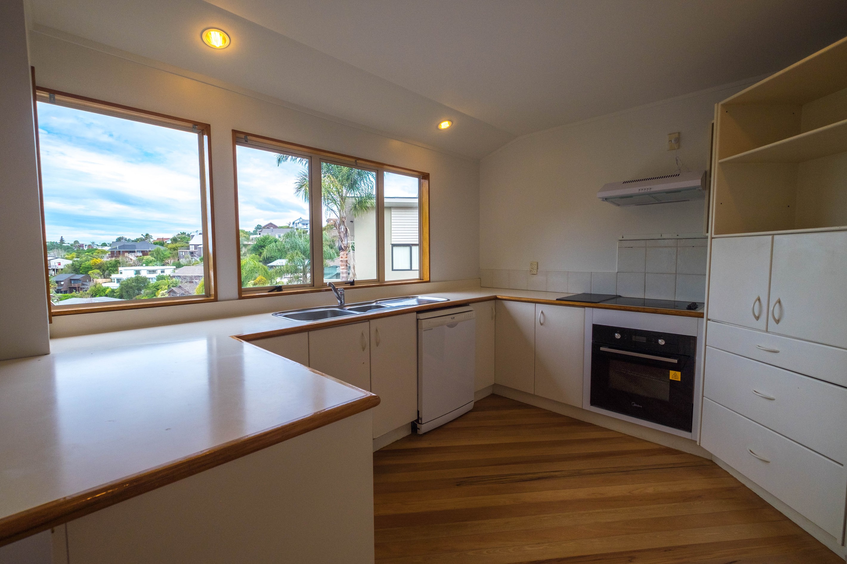 33 Penguin Drive, Murrays Bay, North Shore City