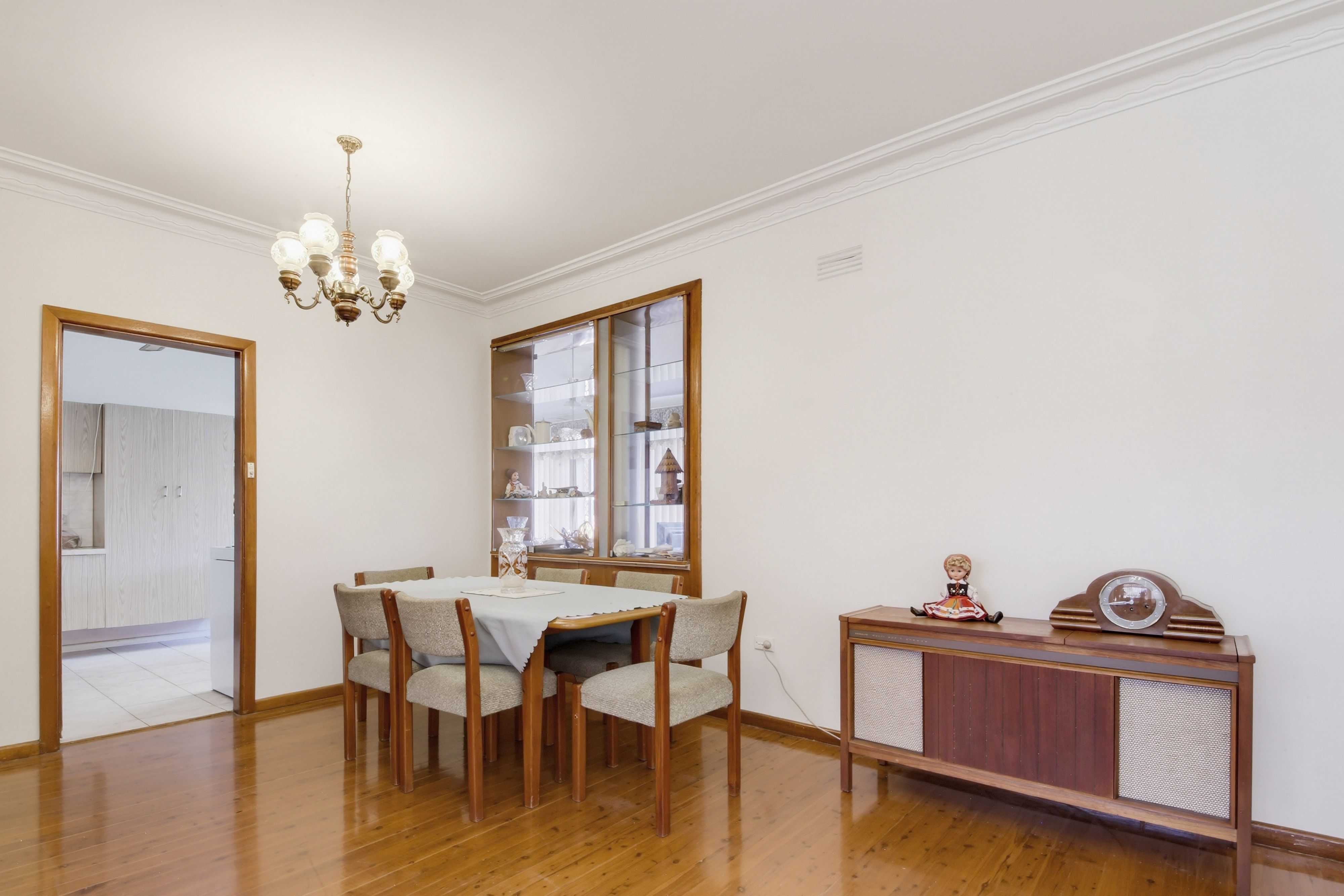 19 Buckwall Avenue — photo 6 of 13