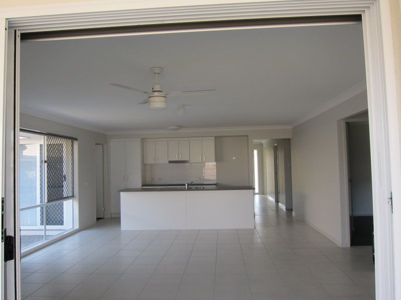 3 Skyline Circuit, Bahrs Scrub, QLD 4207
