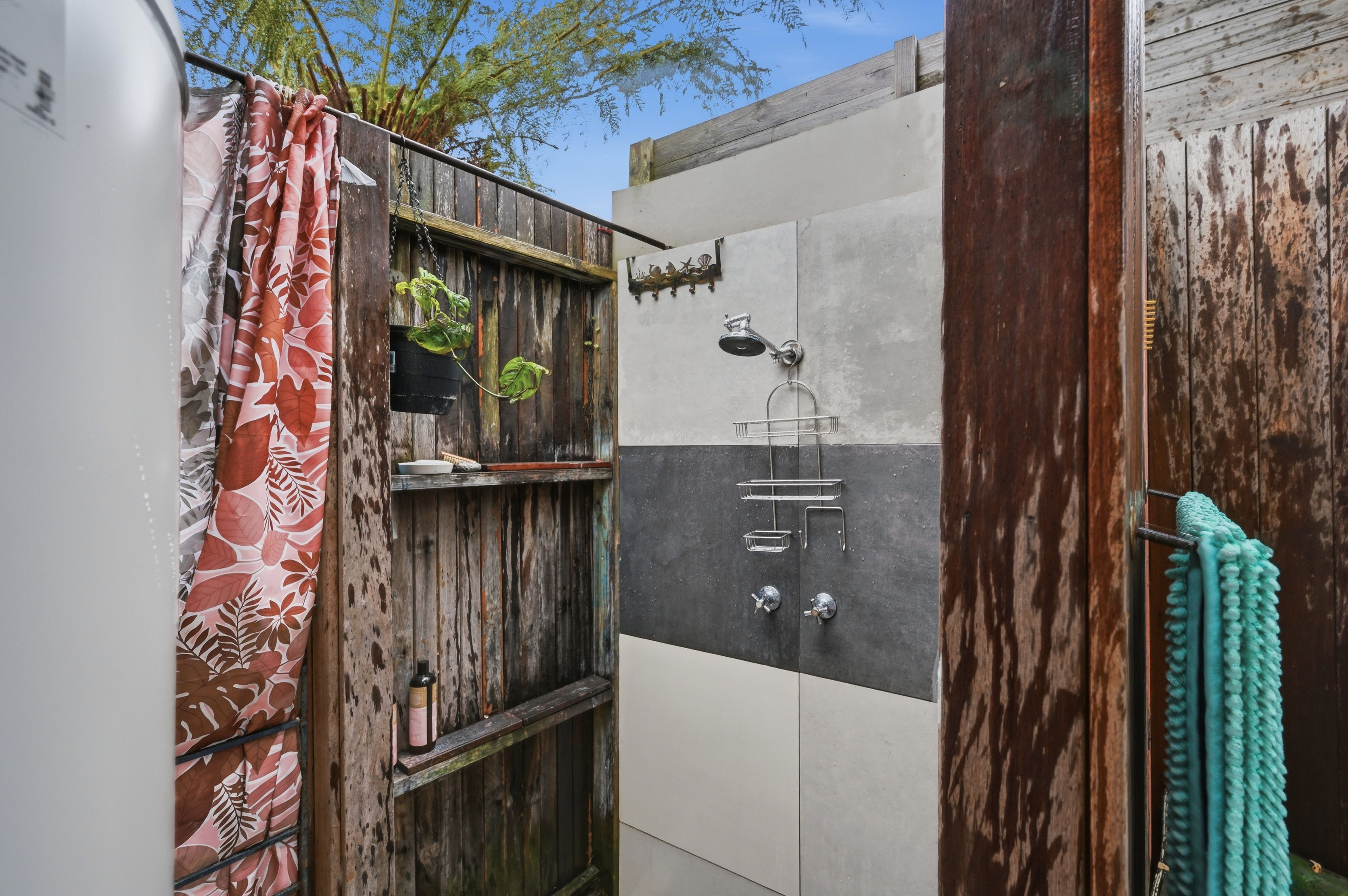 2 Kennards Court — photo 10 of 13