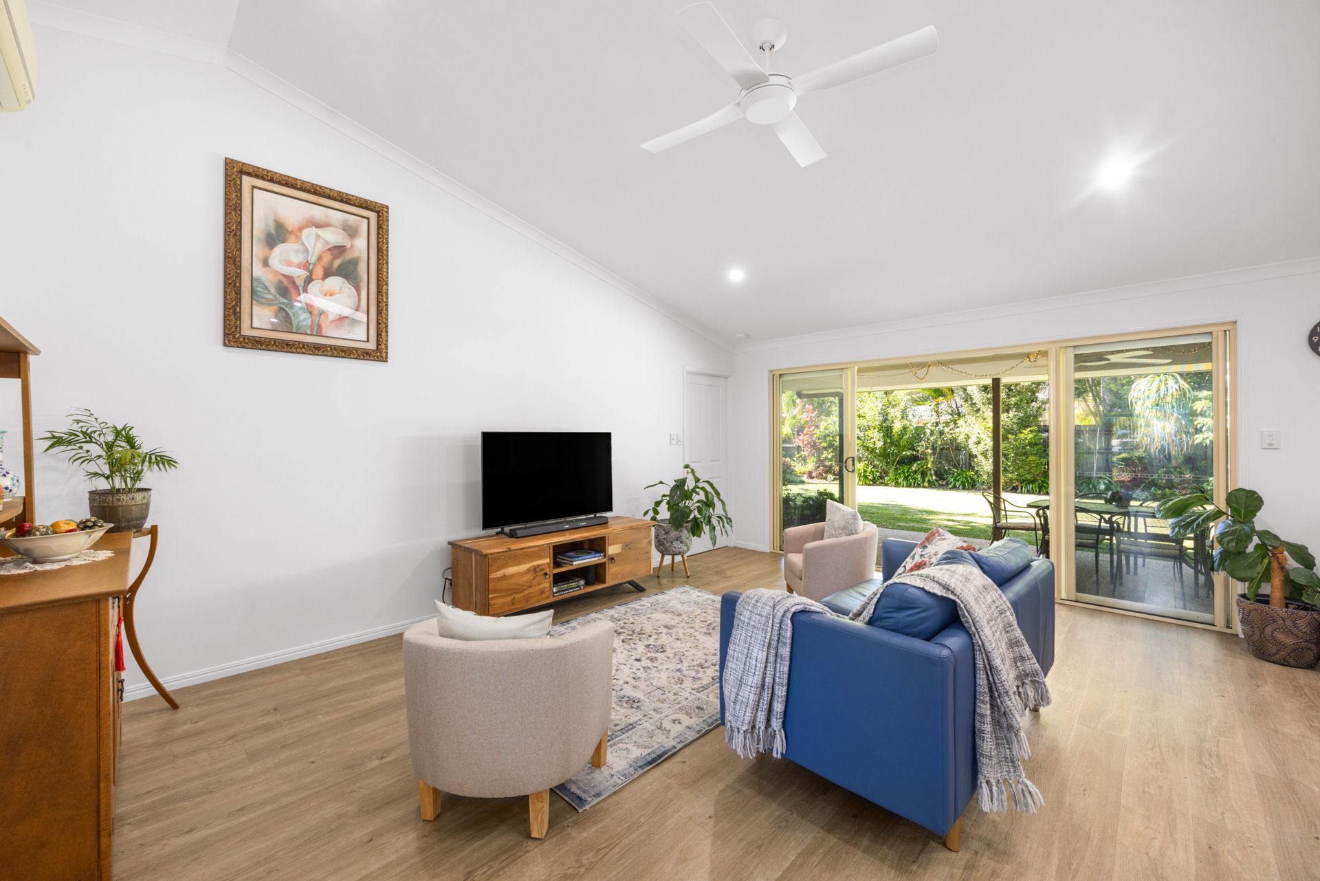 12 Redwood Court — photo 5 of 17