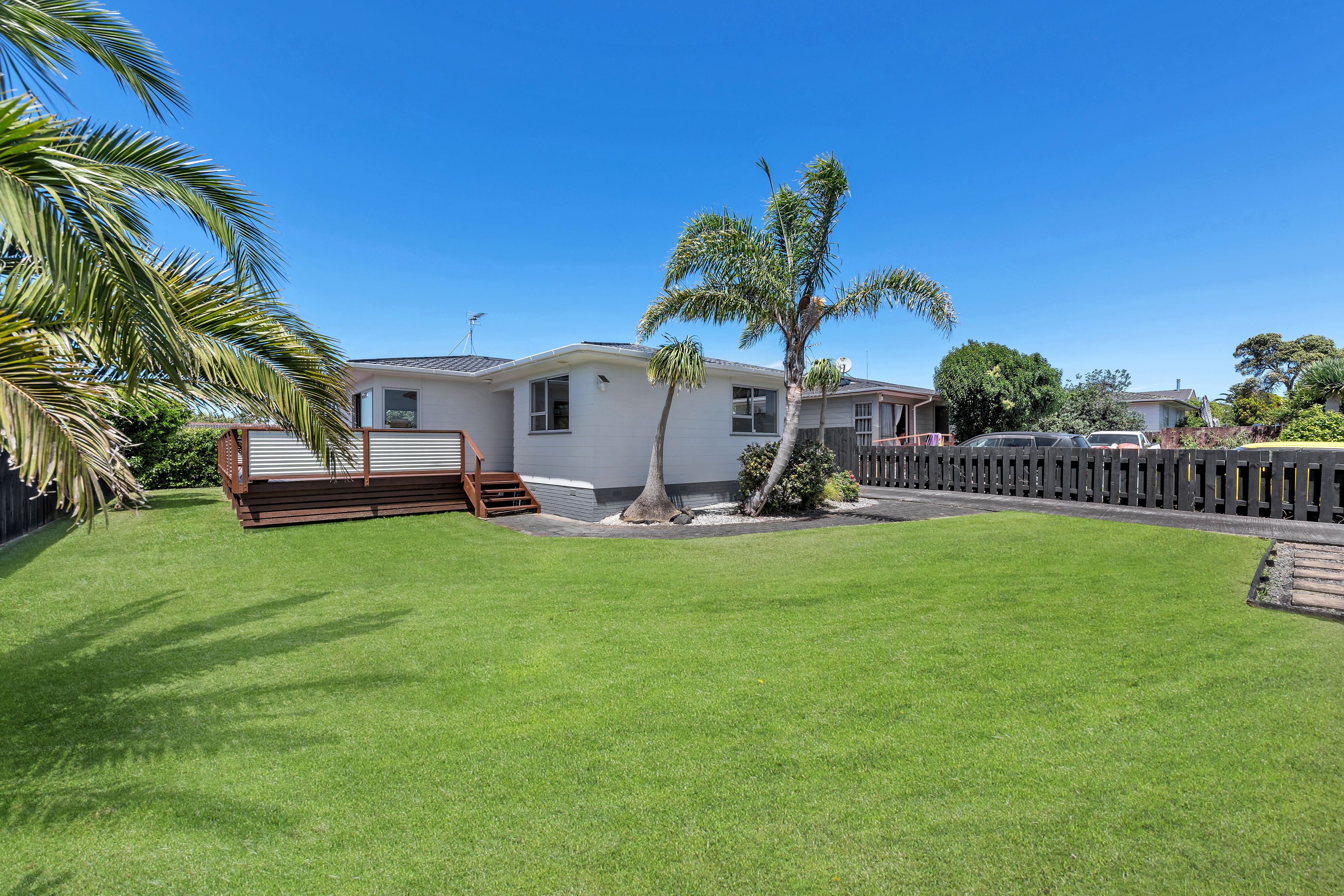 132 Pigeon Mountain Road, Half Moon Bay, Manukau City
